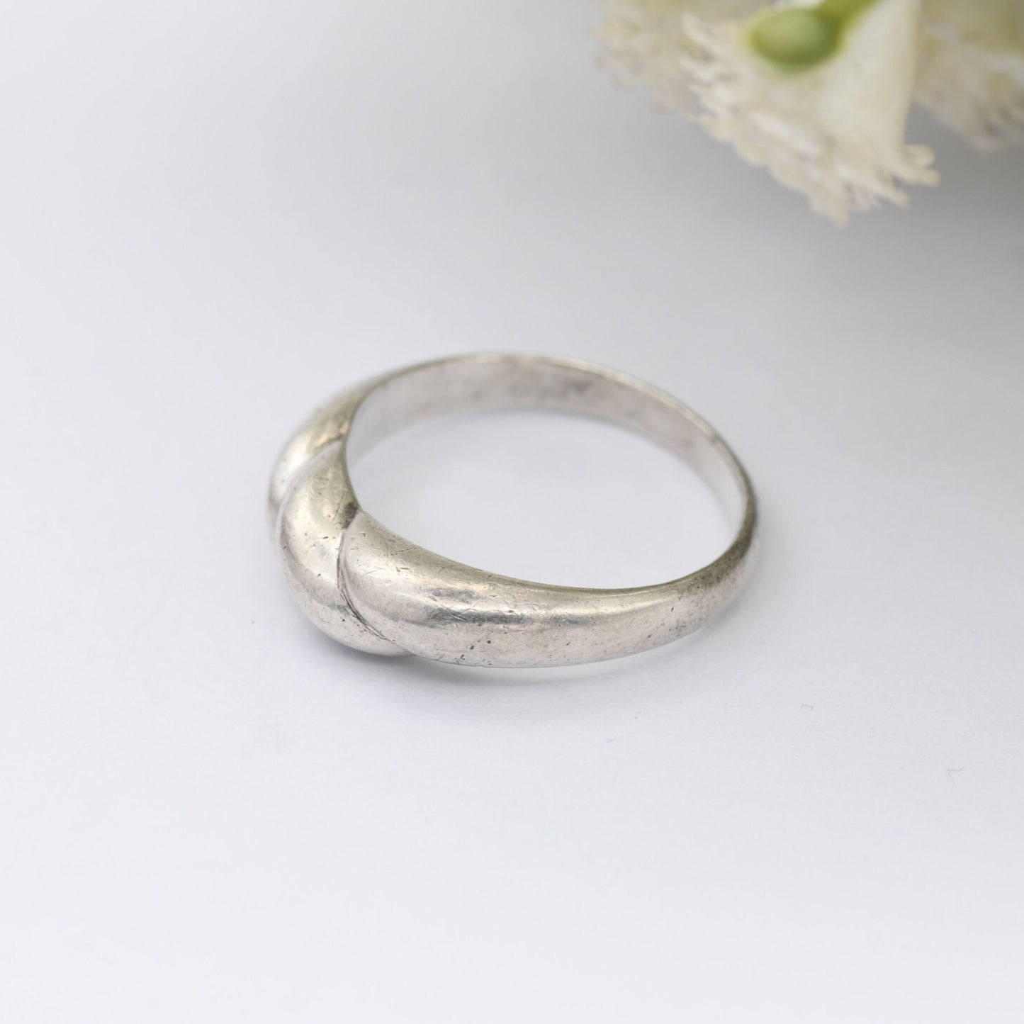 Vitnage Sterling Silver Twist Ring - Unisex Minimalist Statement | Wave Crossed Band | UK Size - L | US Size - 5 3/4