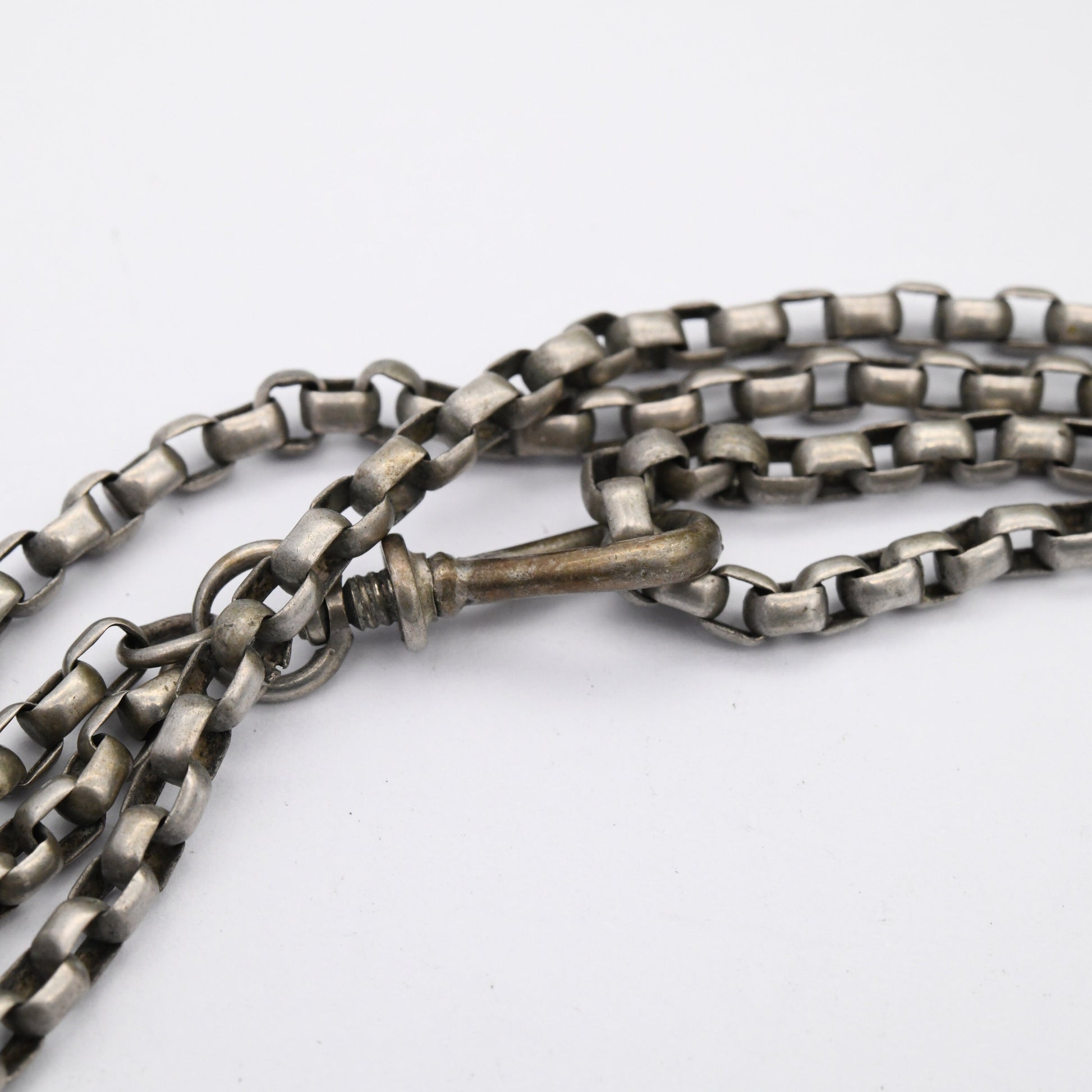 Antique Guard Chain with Twist Lock Clip