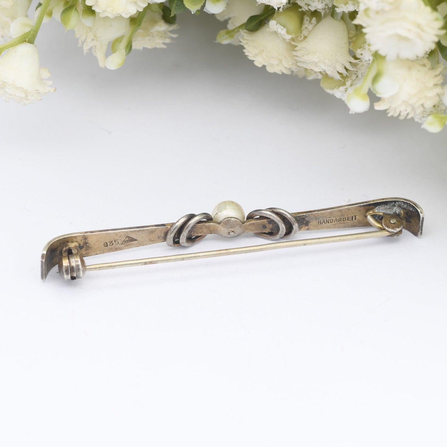 Vintage 835 Silver Faux Pearl Bar Brooch - Handarbeit | Hand Crafted | European German Silver | Engraved Scrolling Pattern