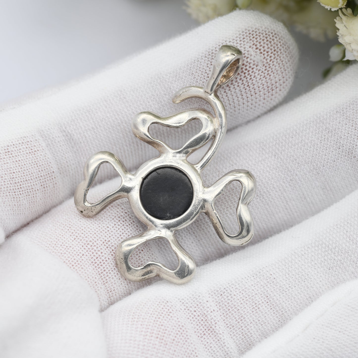 Vintage Sterling Silver Celtic Flower Openwork Pendant with Cabochon Onyx - Abstract Four Leaf Clover