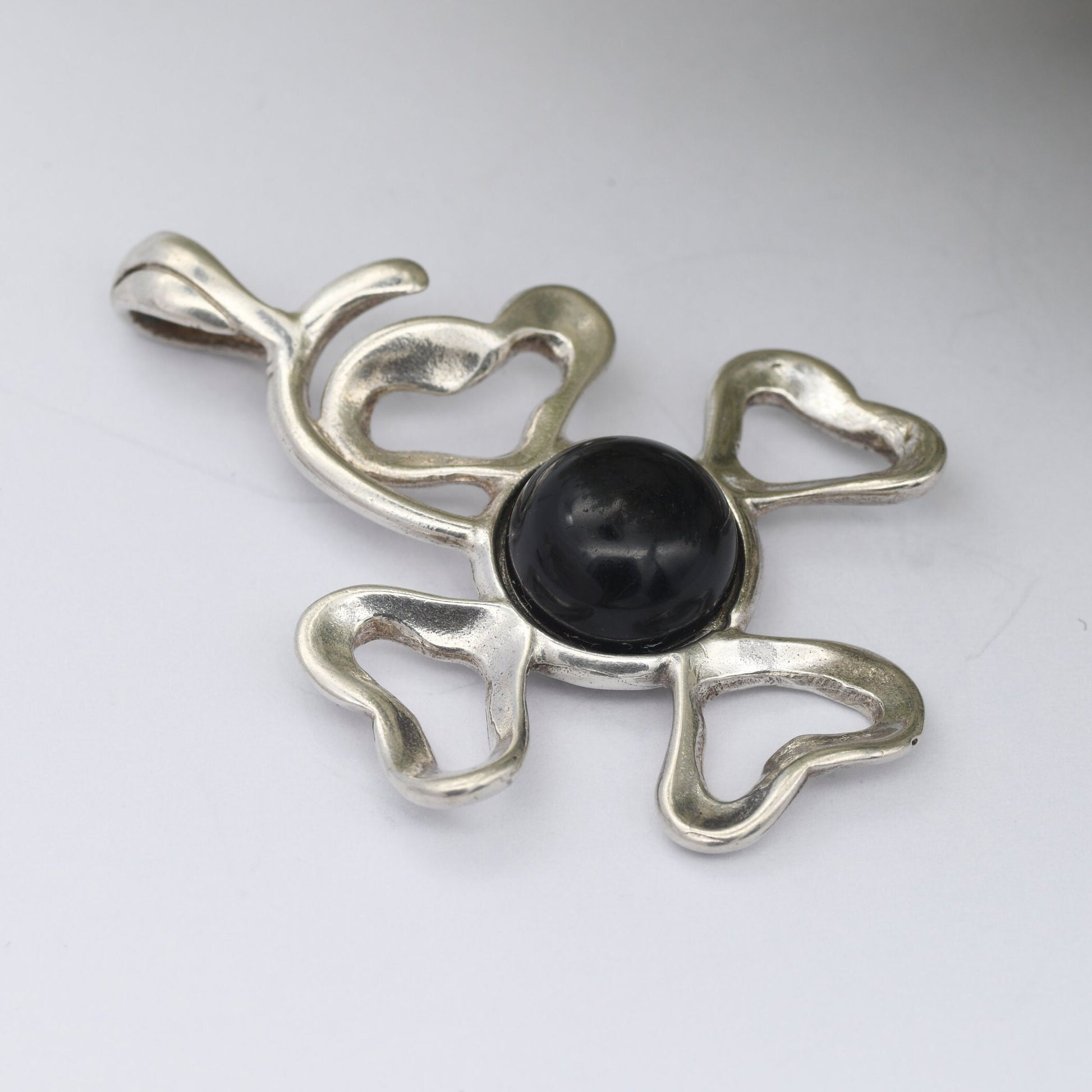 Vintage Sterling Silver Celtic Flower Openwork Pendant with Cabochon Onyx - Abstract Four Leaf Clover