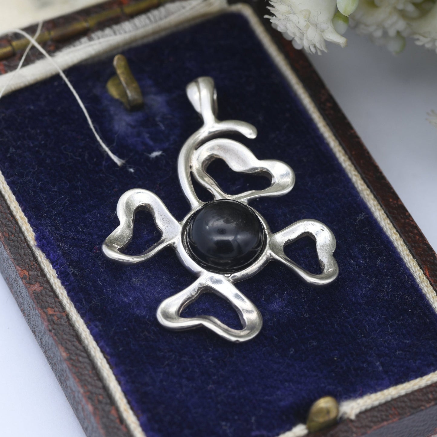 Vintage Sterling Silver Celtic Flower Openwork Pendant with Cabochon Onyx - Abstract Four Leaf Clover