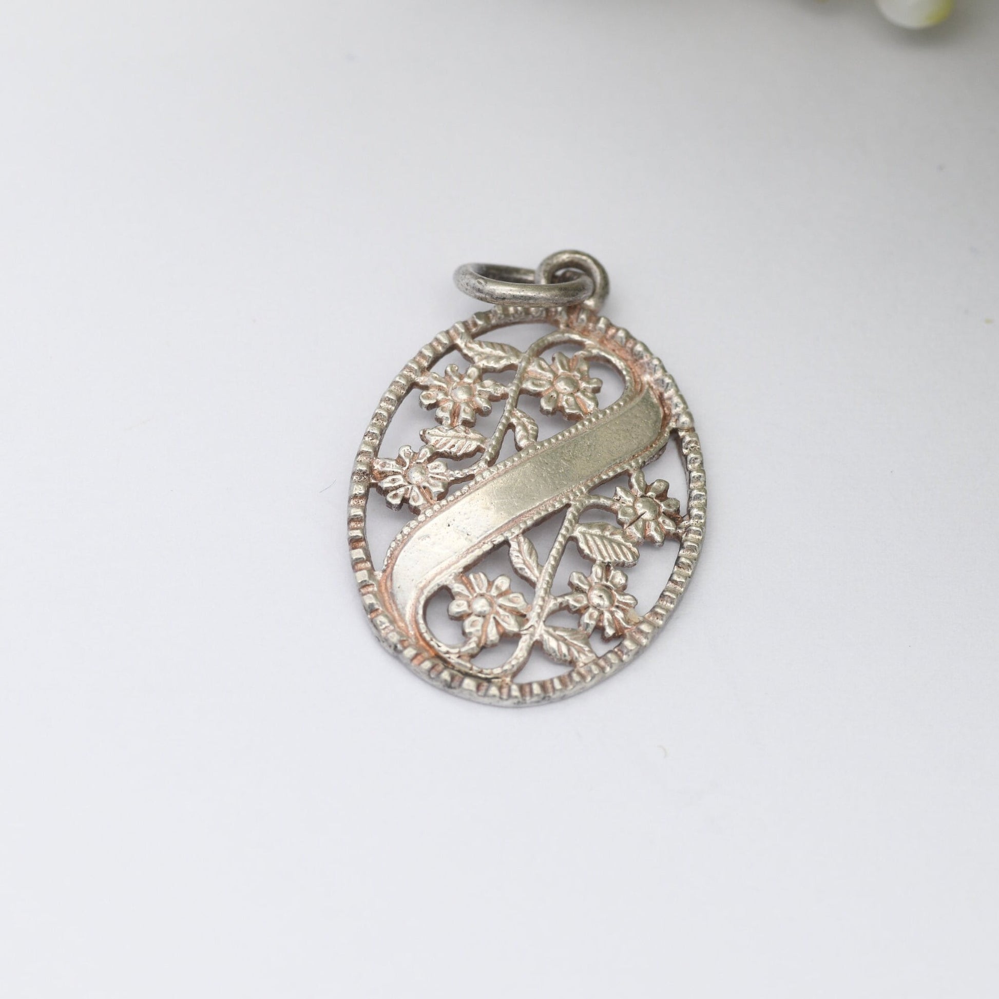 Vintage Sterling Silver Flower Openwork Pendant with Blank Plaque to the Front for Engraving - Antique Floral Style