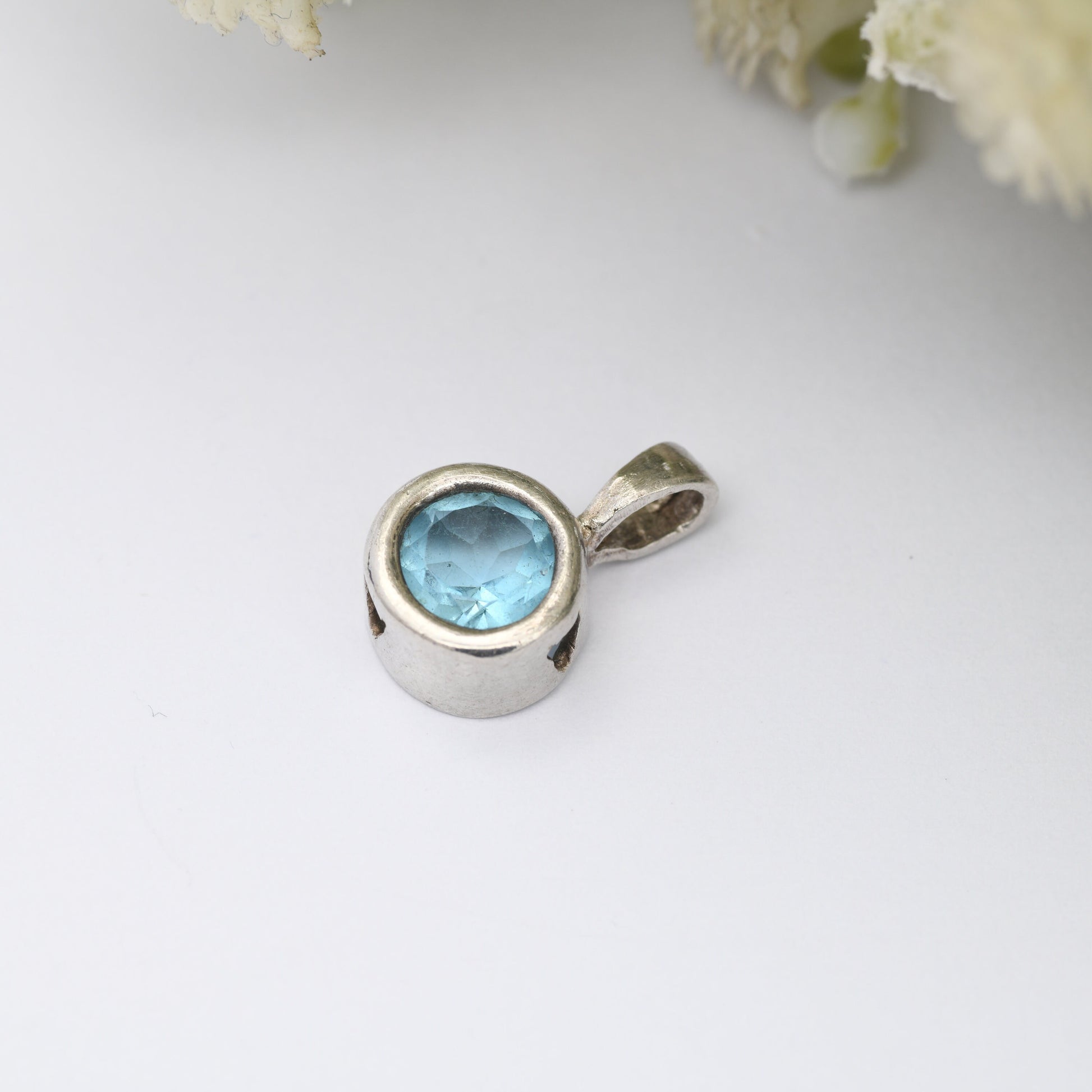 Vintage Sterling Silver Blue Stone Pendant - Minimal Everyday Silver Jewellery | Small Pendant