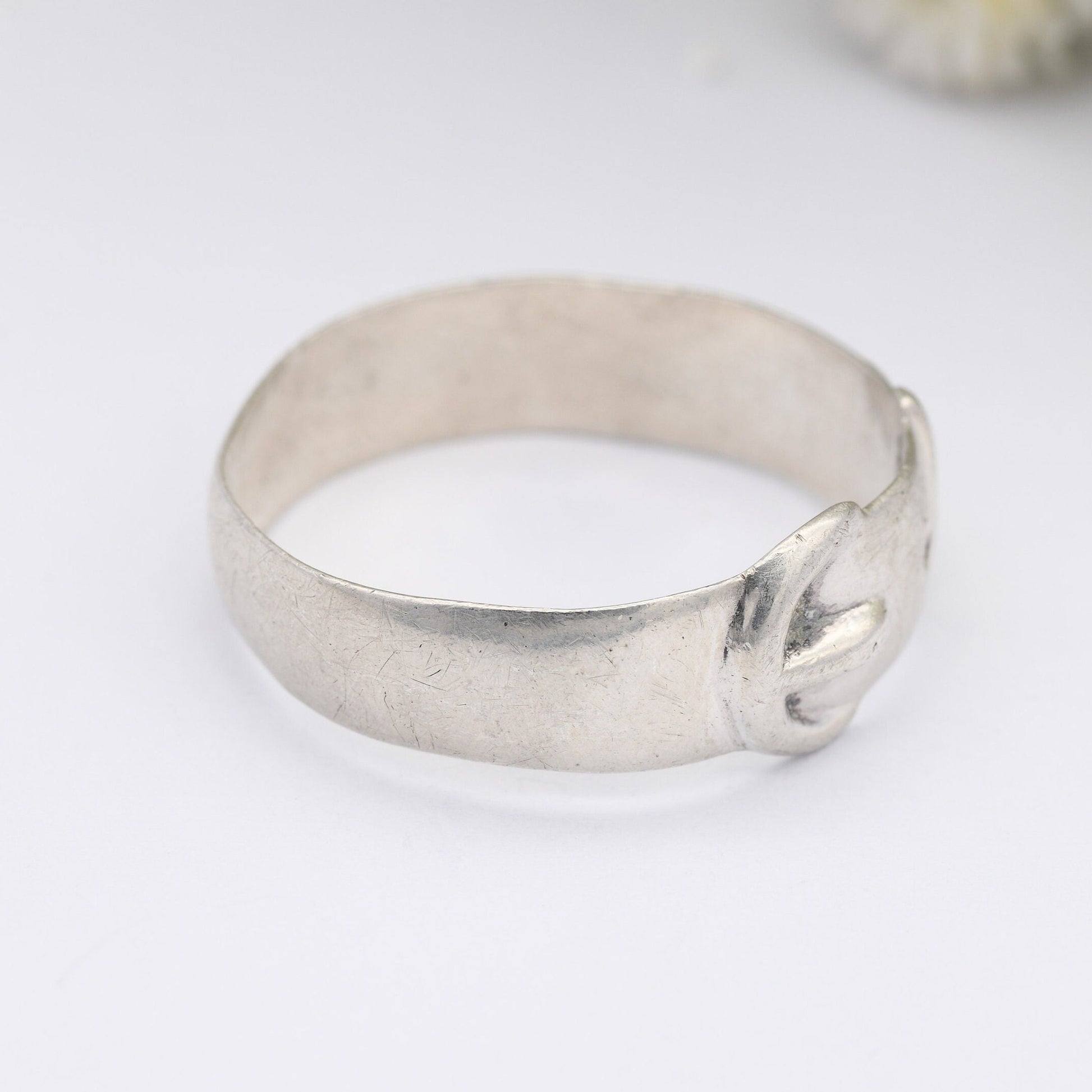 Vintage Sterling Silver Buckle Ring 1984 - Victorian Style | Unisex Belt Band Ring | UK Size - W | US Size - 11