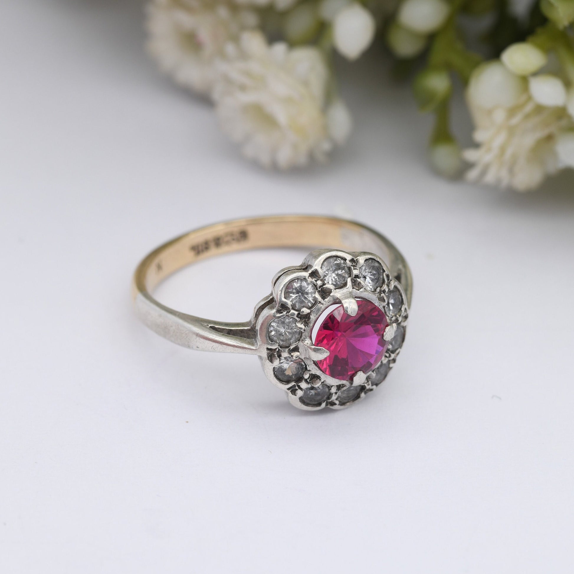 Vintage 9ct Gold Sterling Silver Ruby Clear Stone Flower Cluster Ring - Floral Daisy Ring | UK Size - N 1/2 | US Size - 7