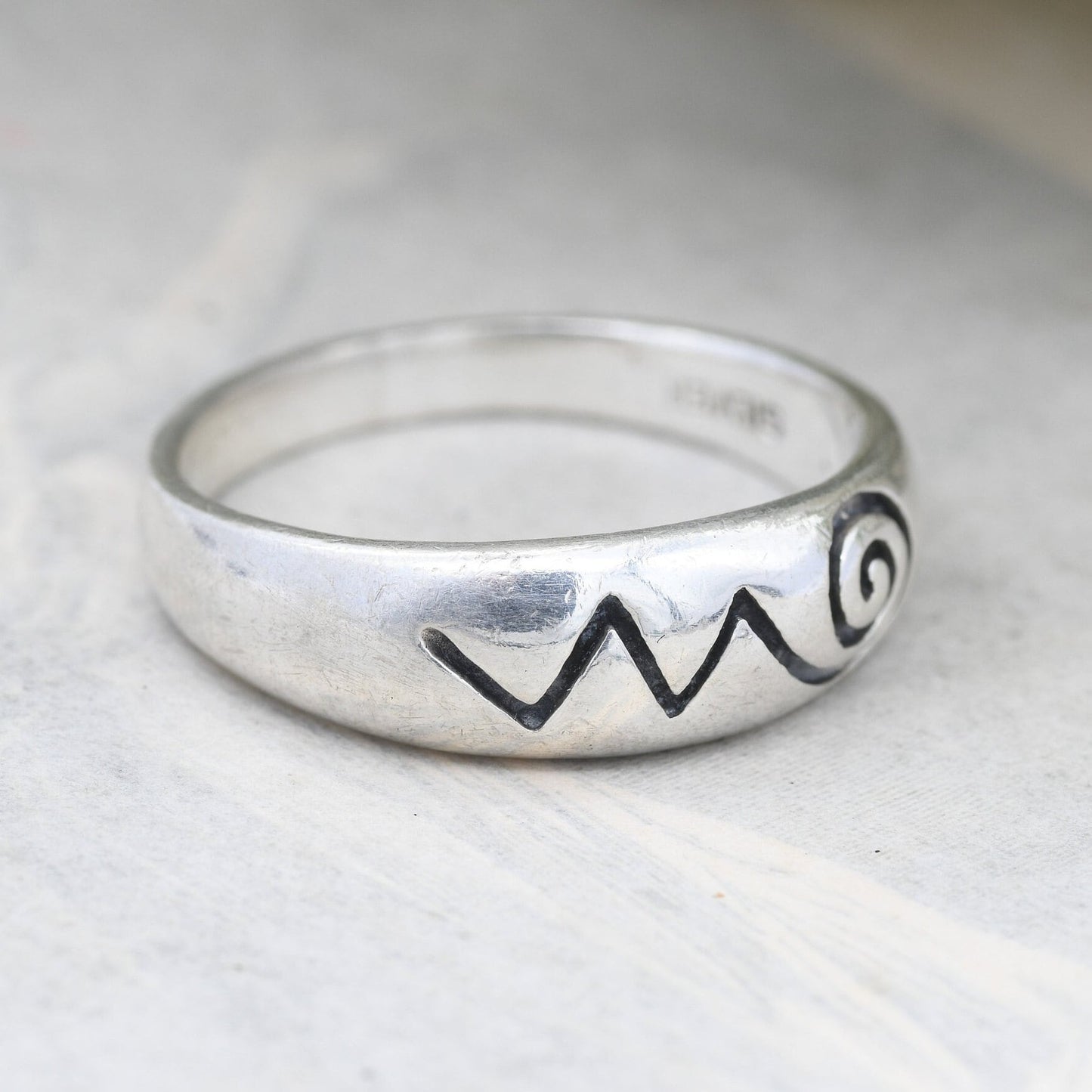 Vintage Sterling Silver Abstract Shape Ring - Minimalist Silver Band | UK Size - S 1/2 | US Size - 9 1/4