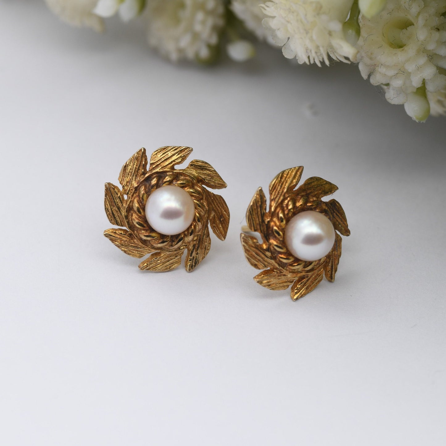 Vintage 9ct Gold Pearl Flower Stud Earrings - Chunky Abstract Flower Design | Textured Mid-Century Gold