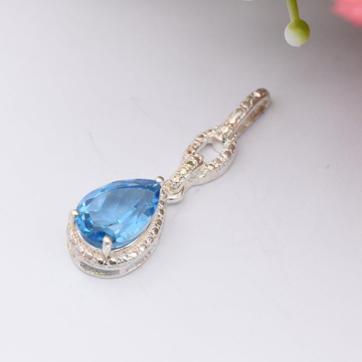 Sterling Silver Blue Stone Teardrop Pendant with Cable Link Chain Design