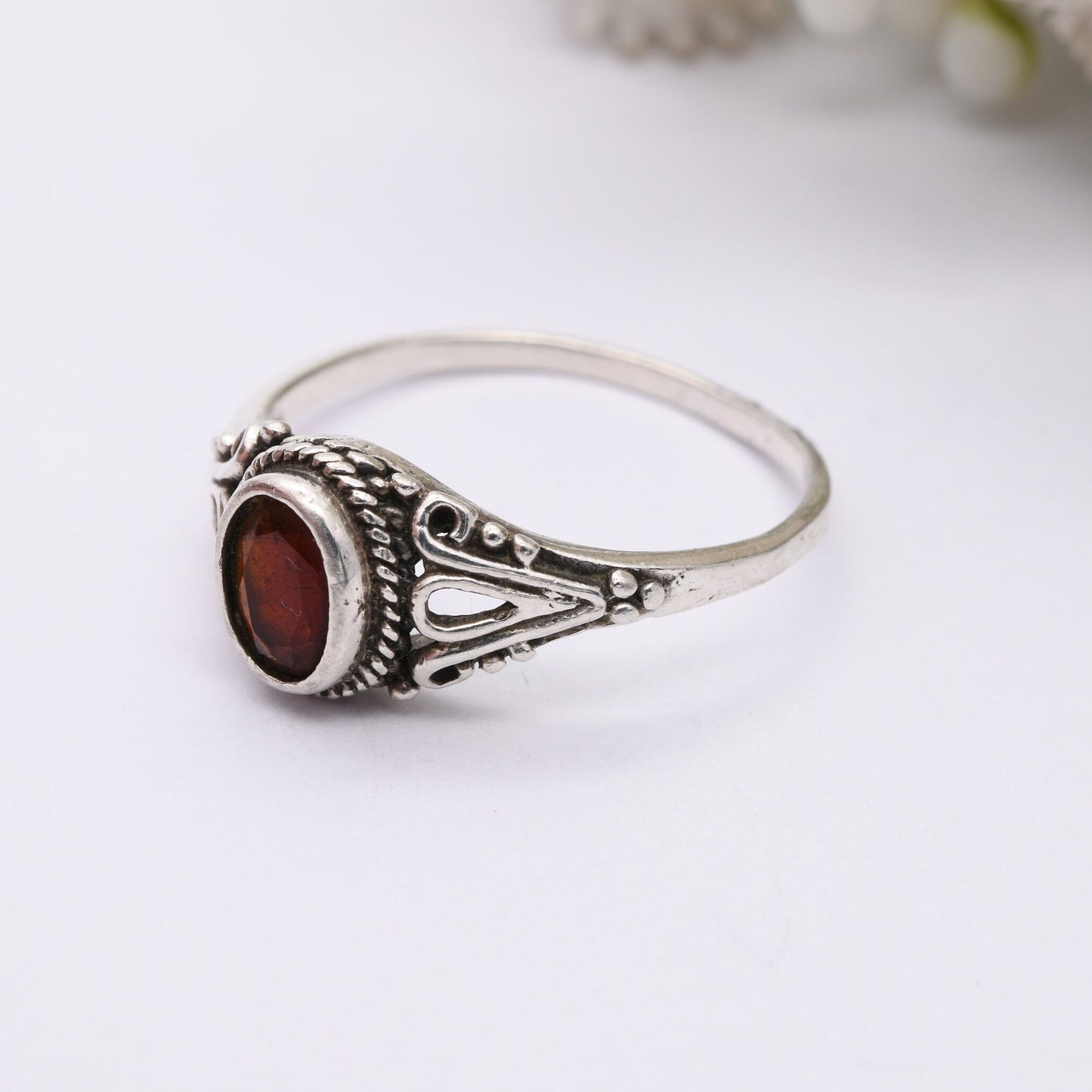 Vintage Sterling Silver Garnet Solitaire Ring - Ornate Mount | Faceted Gemstone | UK Size - S 1/2 | US Size - 9 1/4