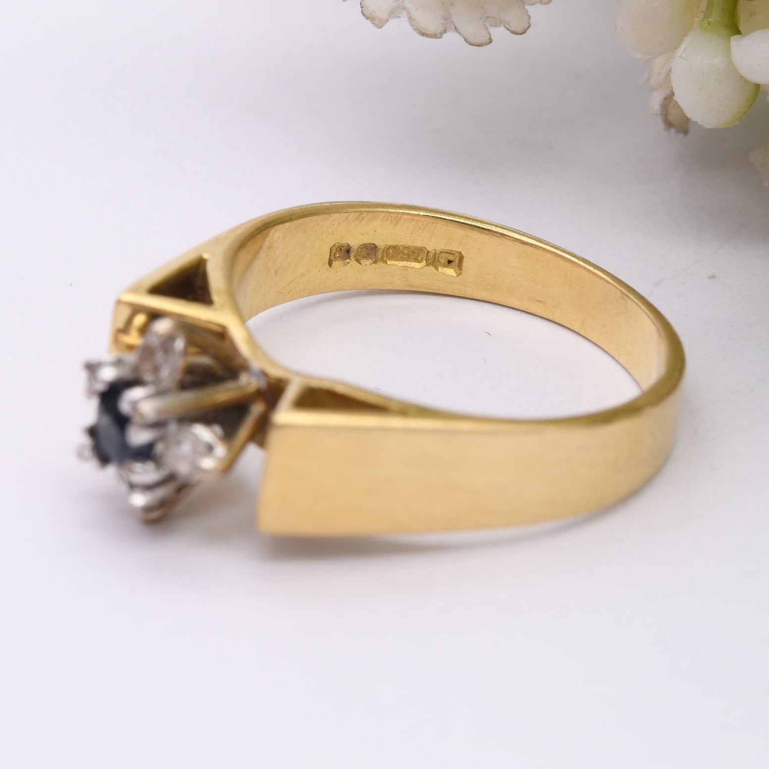 Vintage 18ct Gold Sapphire Diamond Ring 1976 - Statement Cocktail Ring UK Size - M | US Size - 6