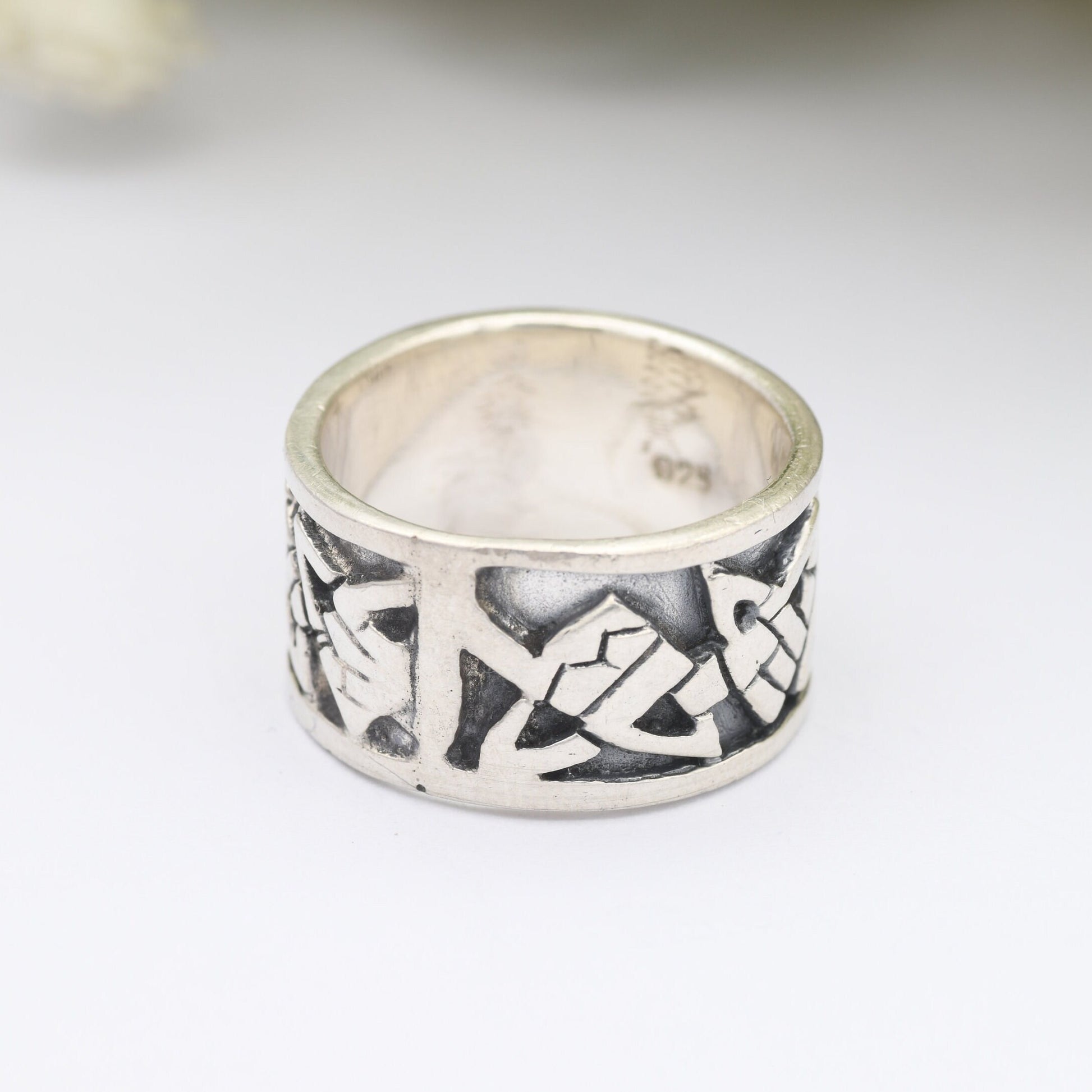 Vintage Sterling Silver Celtic Knot Band Ring