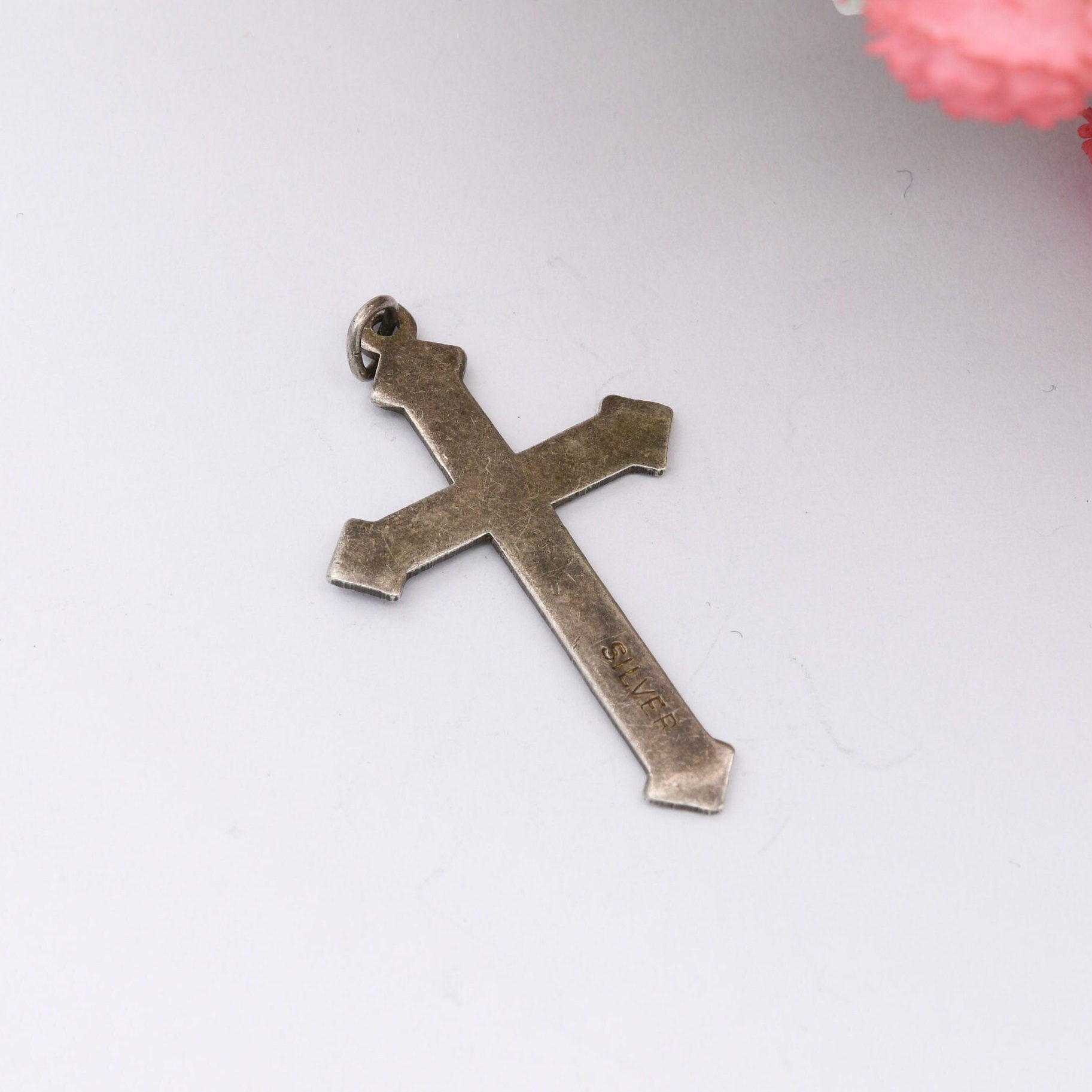 Vintage Sterling Silver Cross Pendant with Engraved Wave Line Pattern