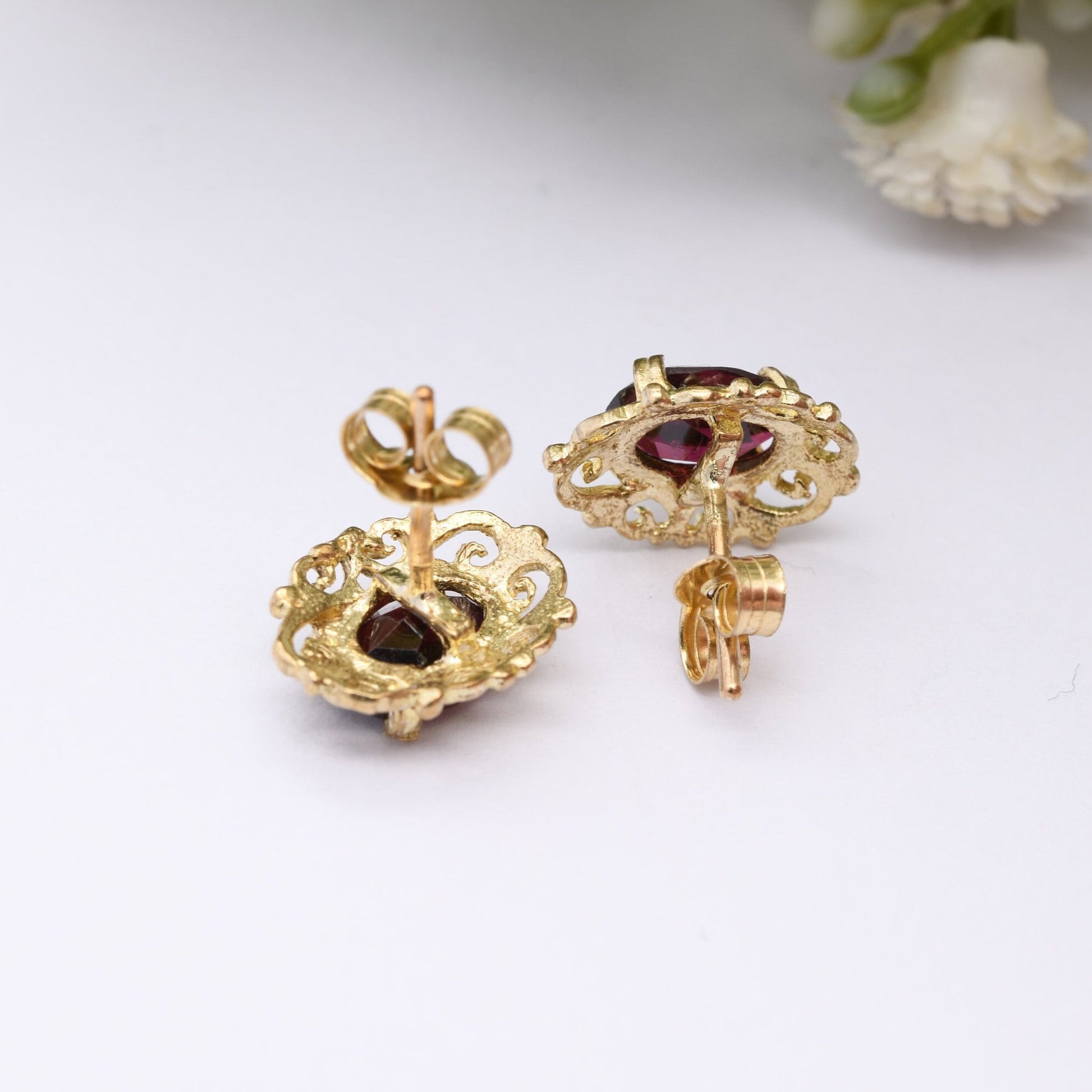 Vintage 9ct Gold Garnet Stud Earrings