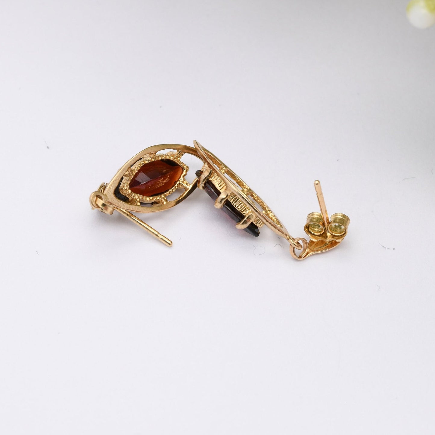 Vintage 9ct Gold Garnet Drop Earrings