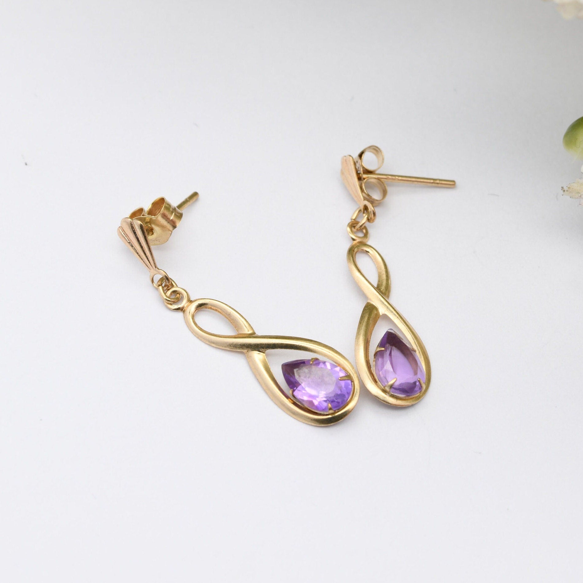 Vintage 9ct Gold Amethyst Drop Earrings