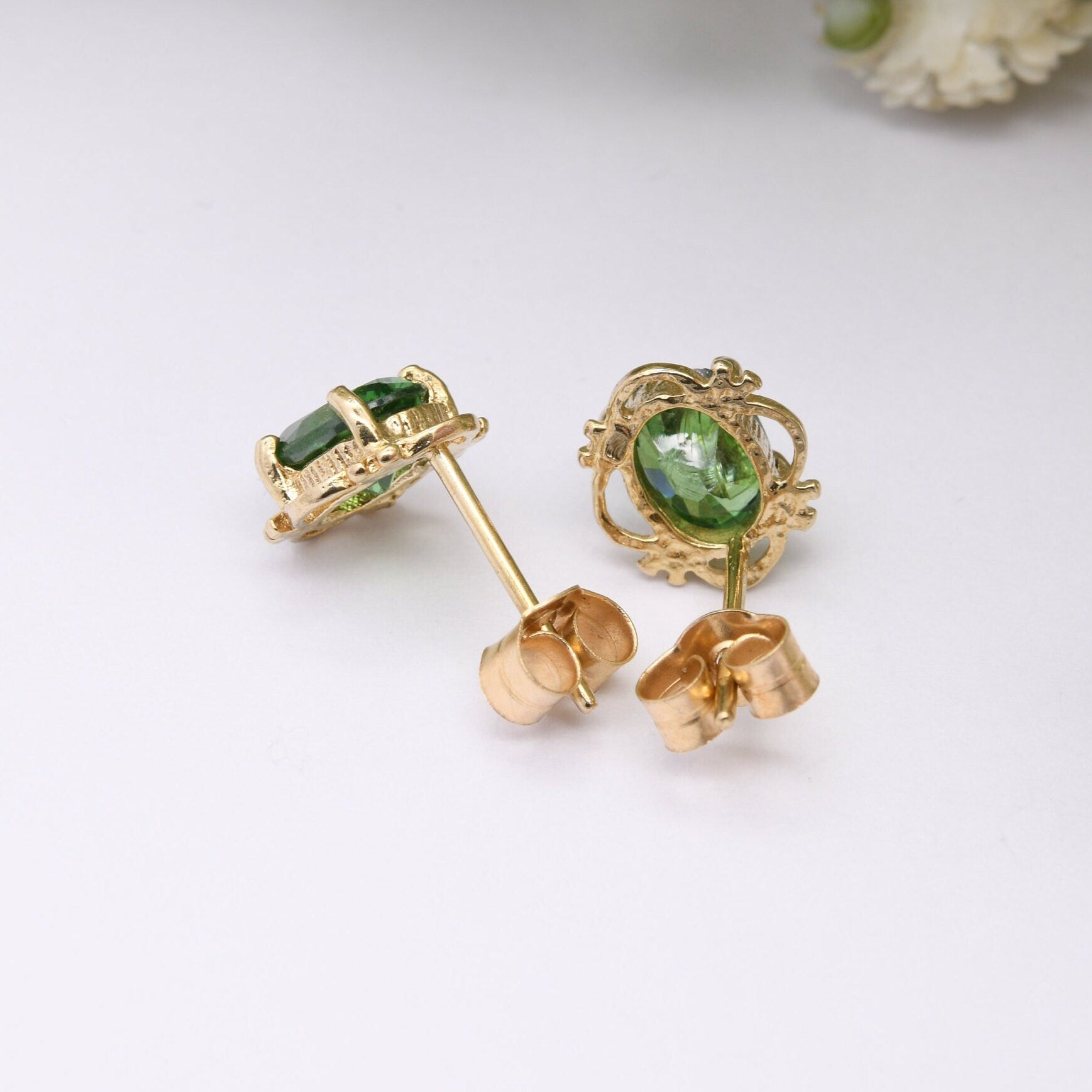 Vintage 9ct Gold Stud Earrings with Lime Green Gemstone