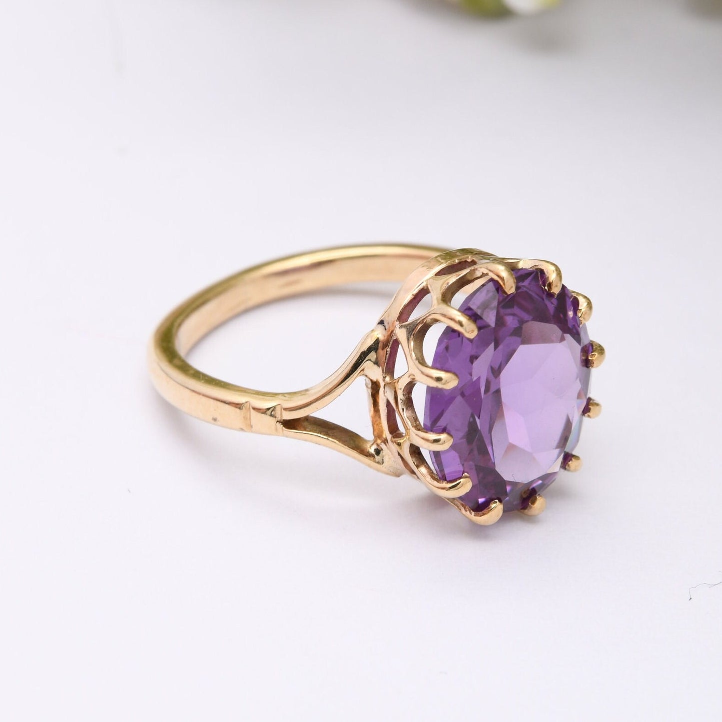 Vintage 9ct Gold Synthetic Sapphire Ring - Solid Gold Purple Sapphire Colour Change Sapphire Large Solitaire | UK Size - J | US Size - 4 3/4