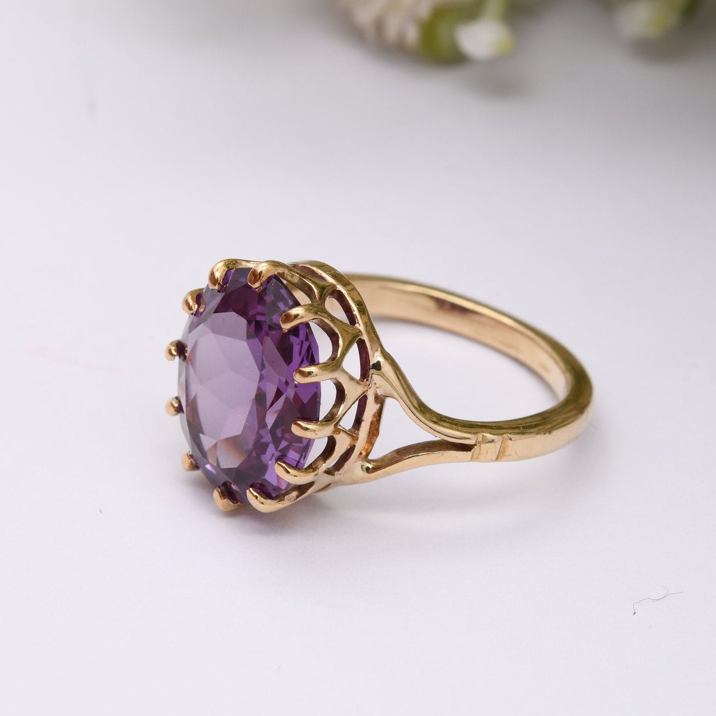 Vintage 9ct Gold Synthetic Sapphire Ring - Solid Gold Purple Sapphire Colour Change Sapphire Large Solitaire | UK Size - J | US Size - 4 3/4