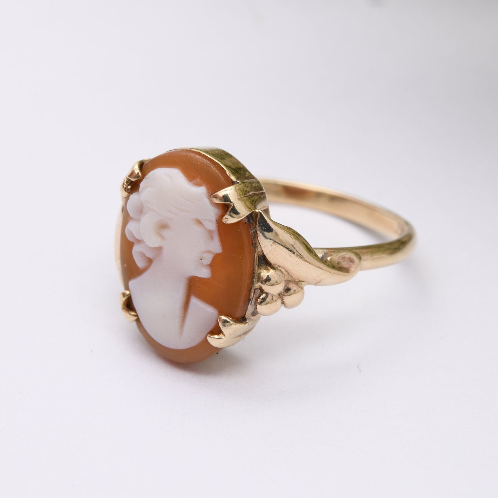 Vintage 9ct Gold Cameo Ring - Shell Portrait Face Profile | Statement Ring | UK Size - M | US Size - 6