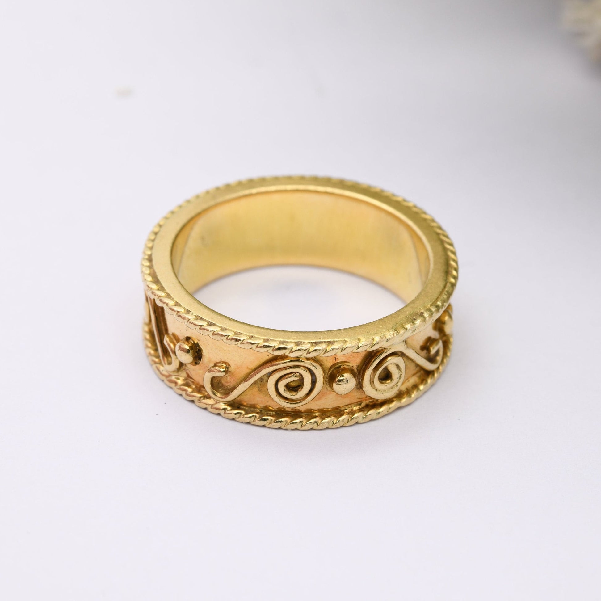 Vintage 18ct Gold Wirework Band Ring