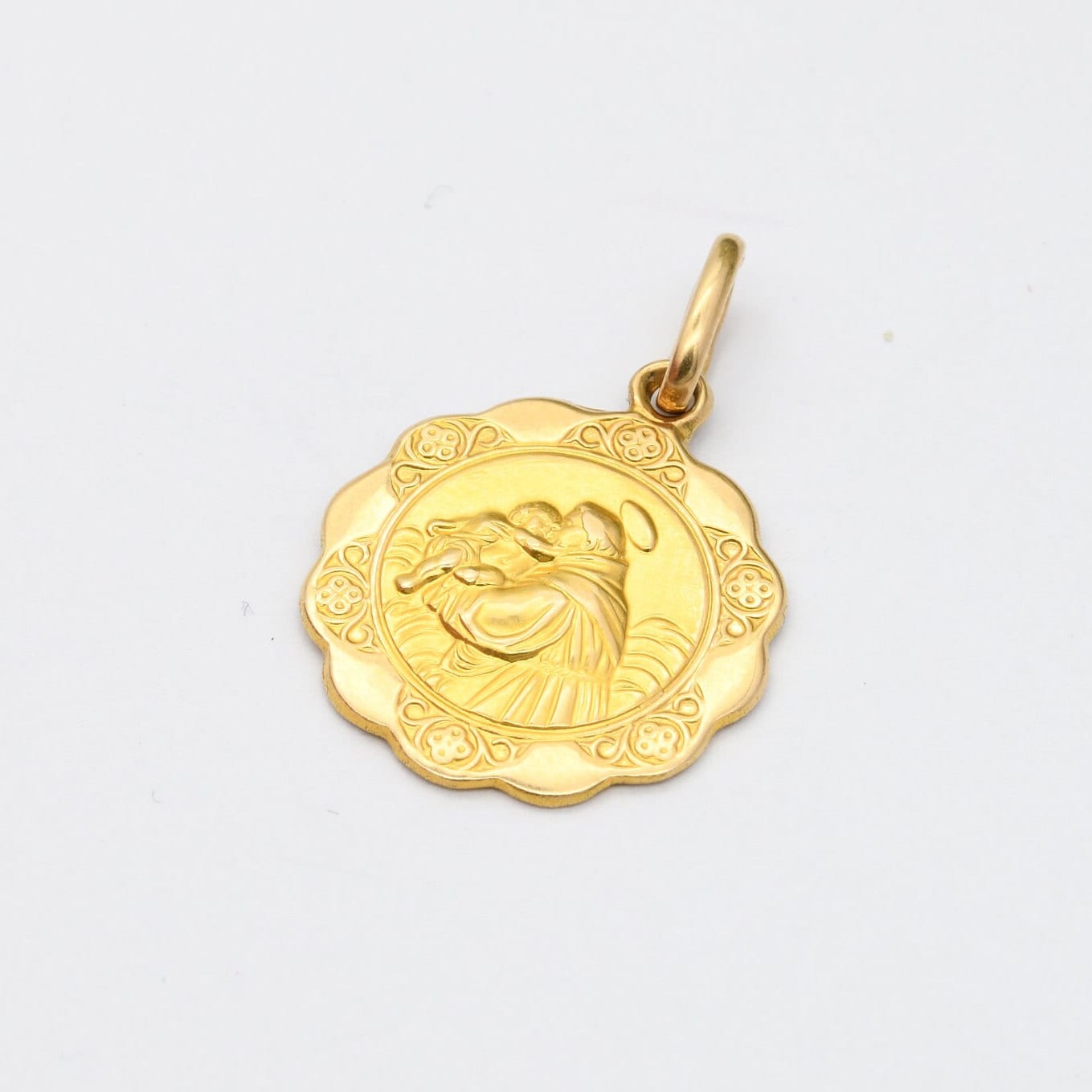 Vintage 18ct Gold St Christopher Pendant