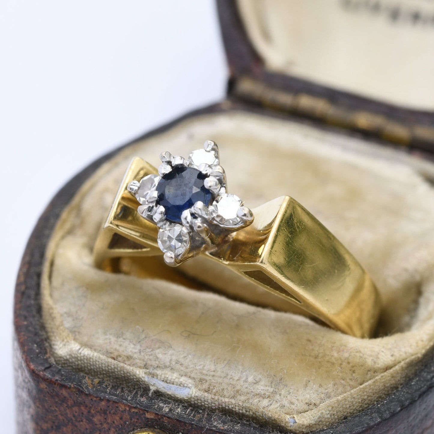 Vintage 18ct Gold Sapphire Diamond Ring 1976 - Statement Cocktail Ring UK Size - M | US Size - 6