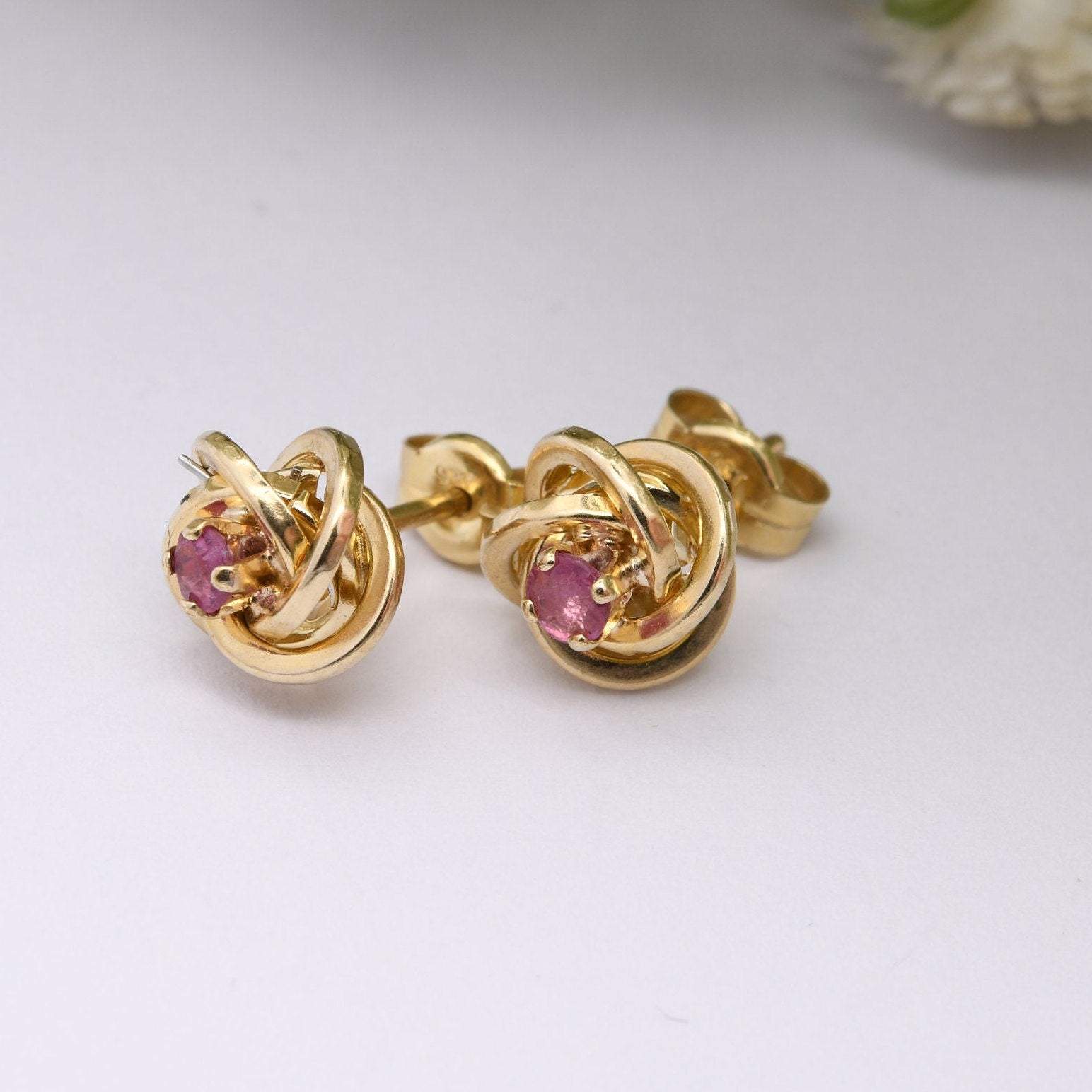 Vintage 9ct Gold Ruby Twist Stud Earrings