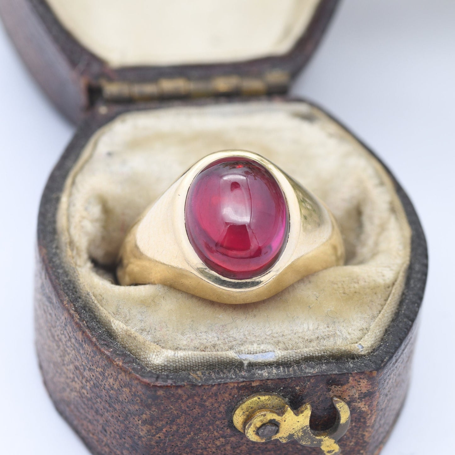 Vintage 9ct Gold Ruby Signet Ring by Fred Manshaw - Mid-Century 1973 | Men's Pinkie Ring | UK Size - I 1/2 | US Size - 4 1/2