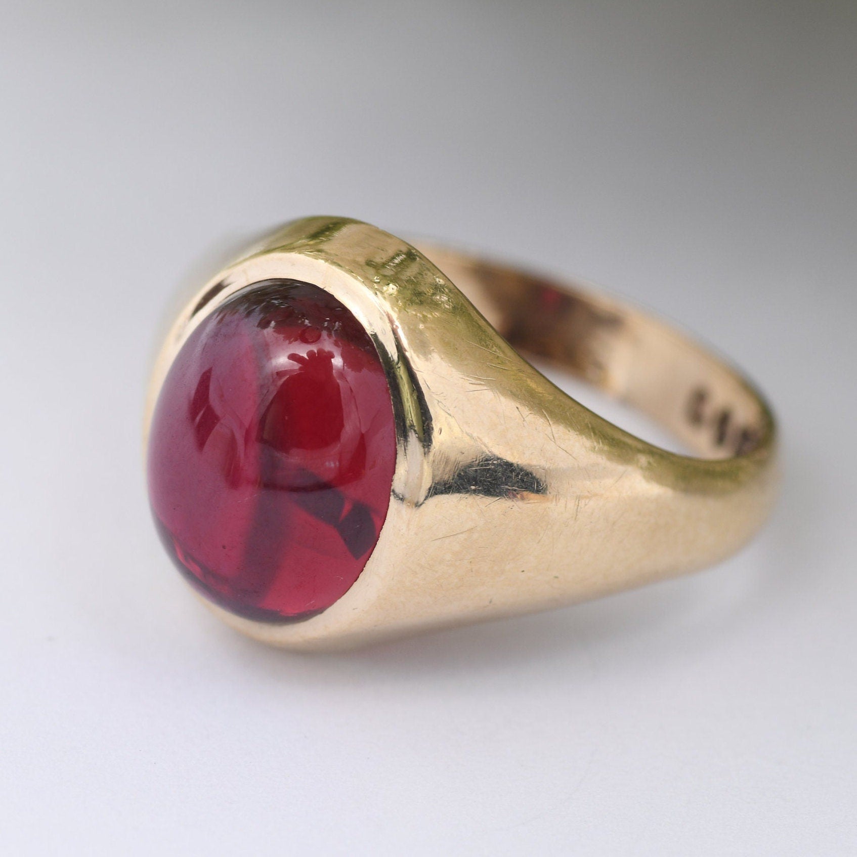 Vintage 9ct Gold Ruby Signet Ring by Fred Manshaw - Mid-Century 1973 | Men's Pinkie Ring | UK Size - I 1/2 | US Size - 4 1/2