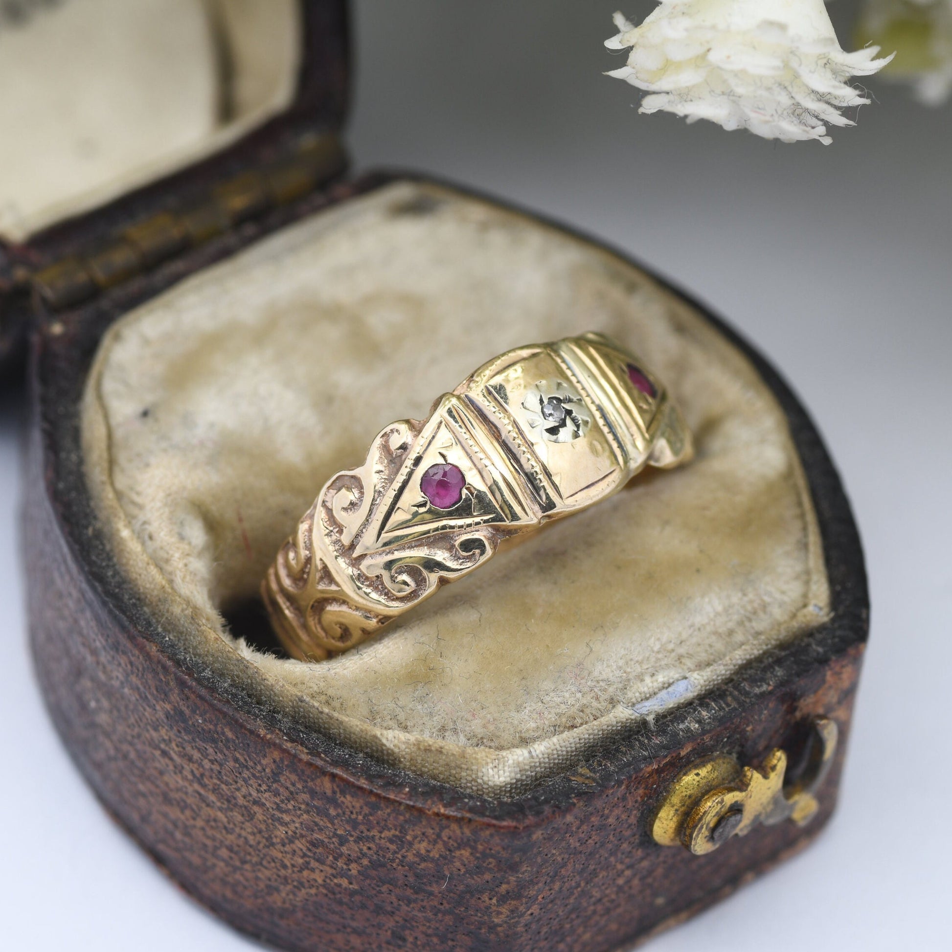 Antique 9ct Gold Diamond Ruby Gypsy Ring 1915 - Three Stone Trilogy Ring with Detailed Scrolling | UK Size - J 1/2 | US Size - 5