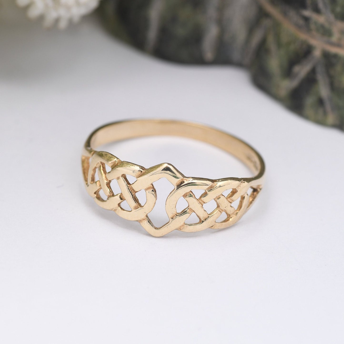 Vintage 9ct Gold Celtic Knot Ring - Woven Band | Rope Twist | Unisex Gold Everyday Jewellery | UK Size - O 1/2 | US Size - 7 1/2