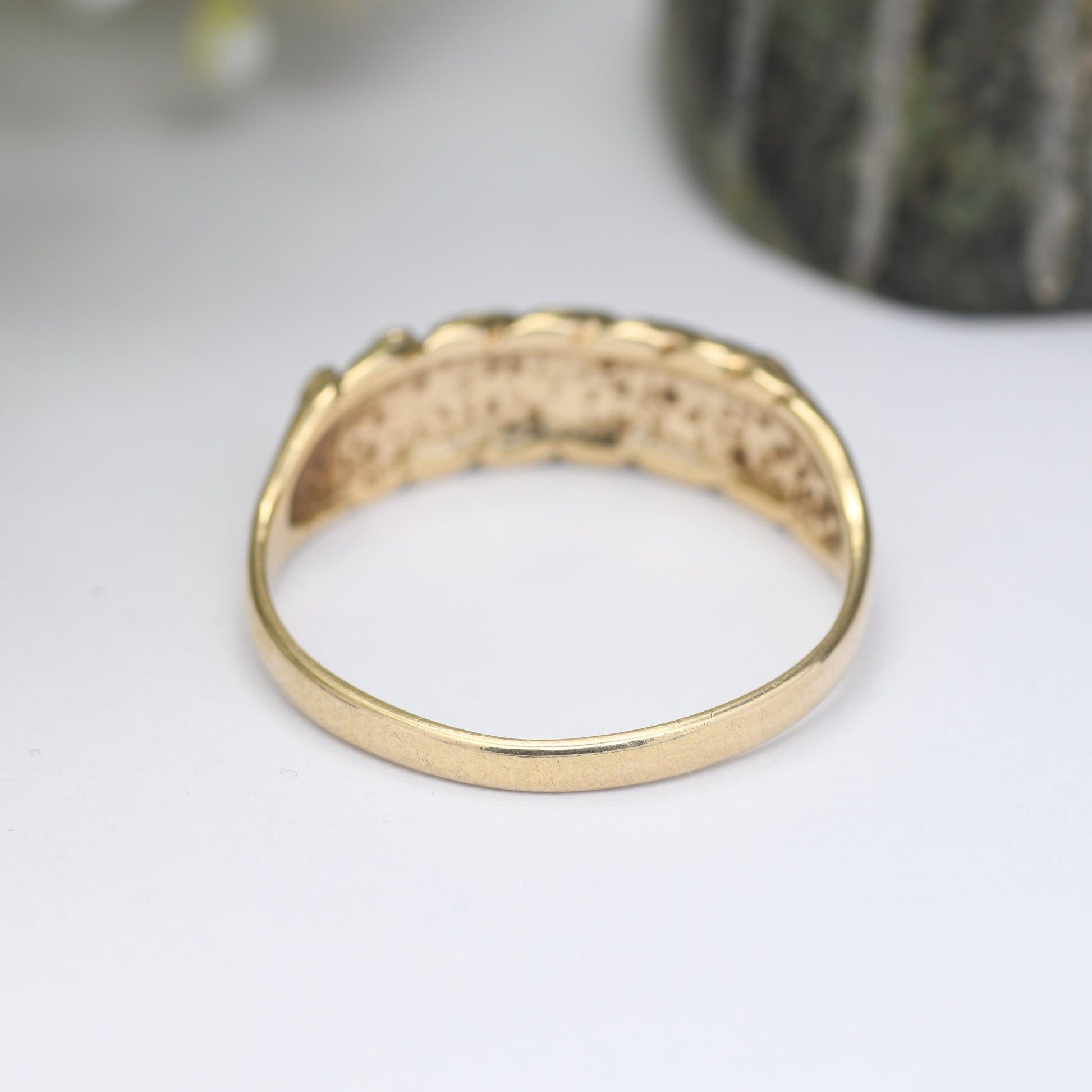 Vintage 9ct Gold Keeper Ring 1991 - 1990s Textured Band | Everyday Gold Jewellery | UK Size - Q | US Size - 8