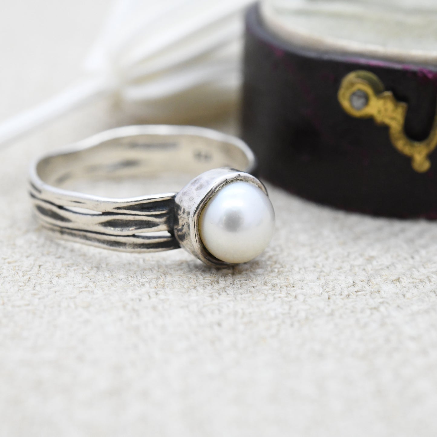 Vintage Sterling Silver Pearl Ring with Textured Band - UK Size - O | US Size - 7