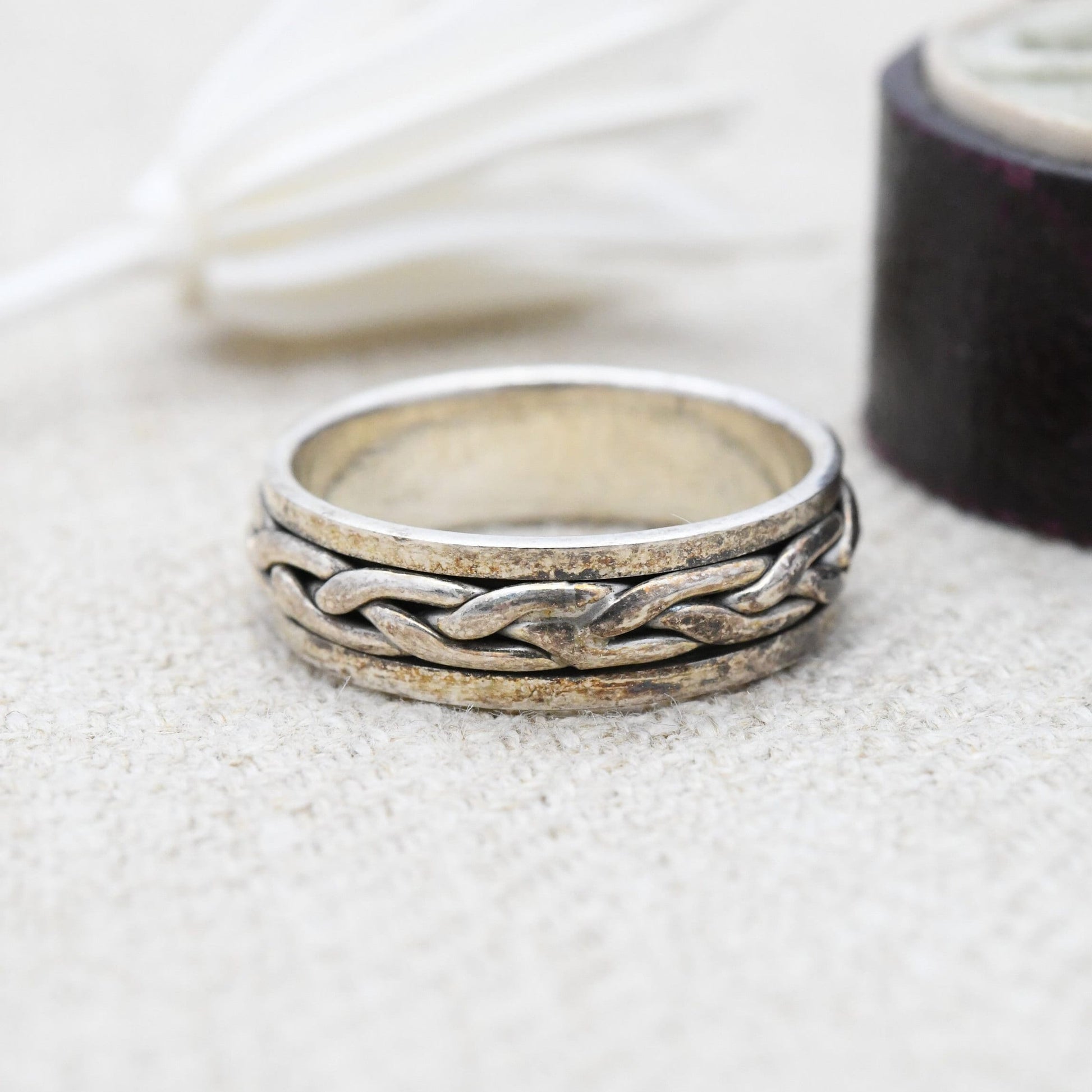 Vintage Sterling Silver Celtic Infinity Knot Band Ring