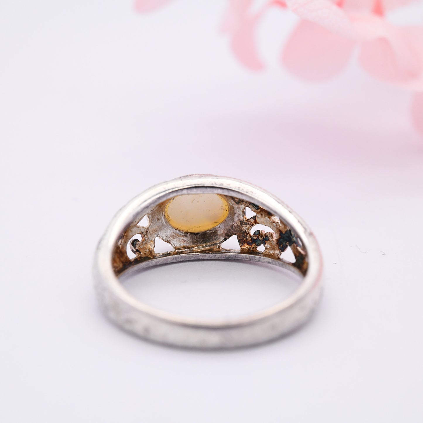 Vintage Sterling Silver Mother of Pearl Ring