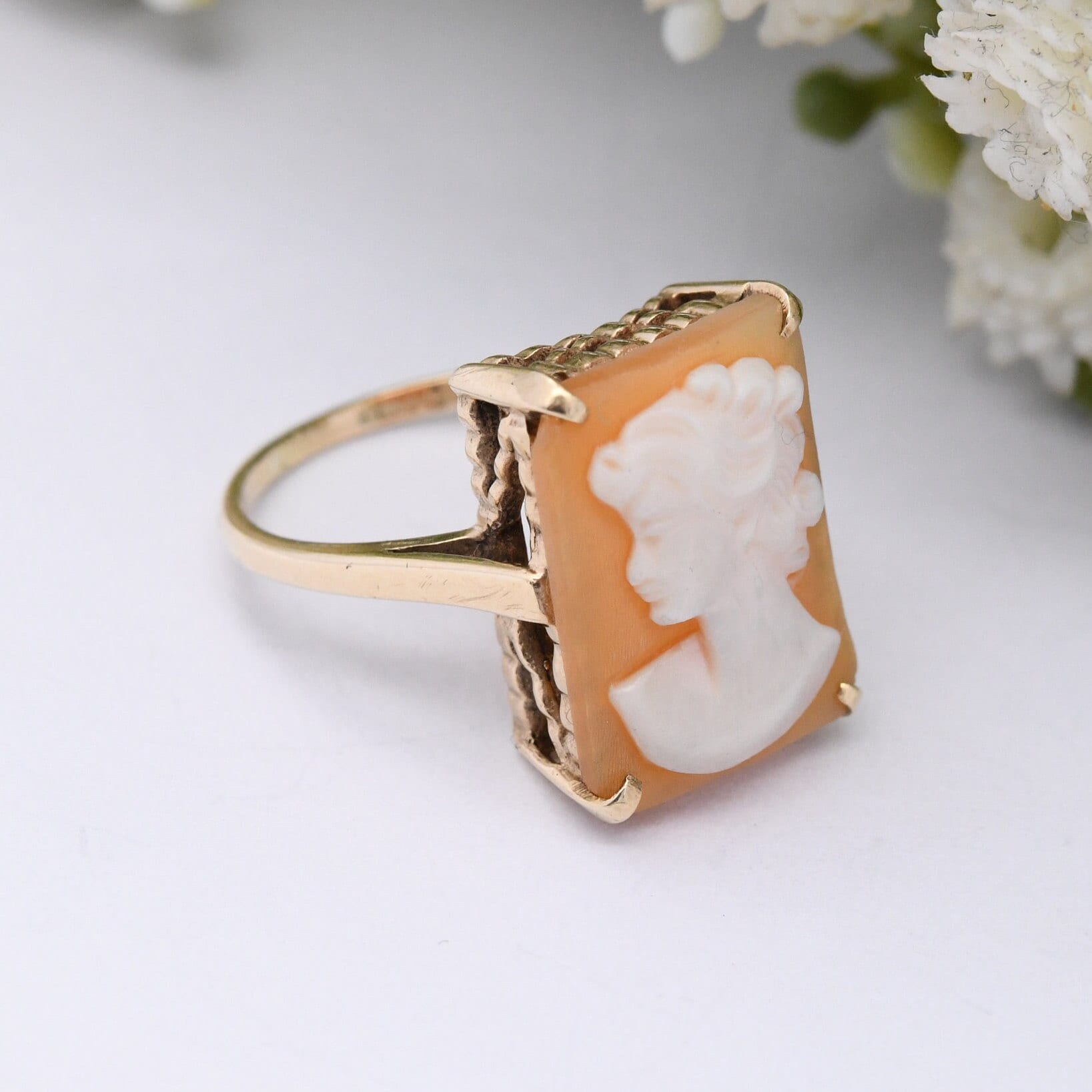 Vintage 9ct Gold Cameo Ring