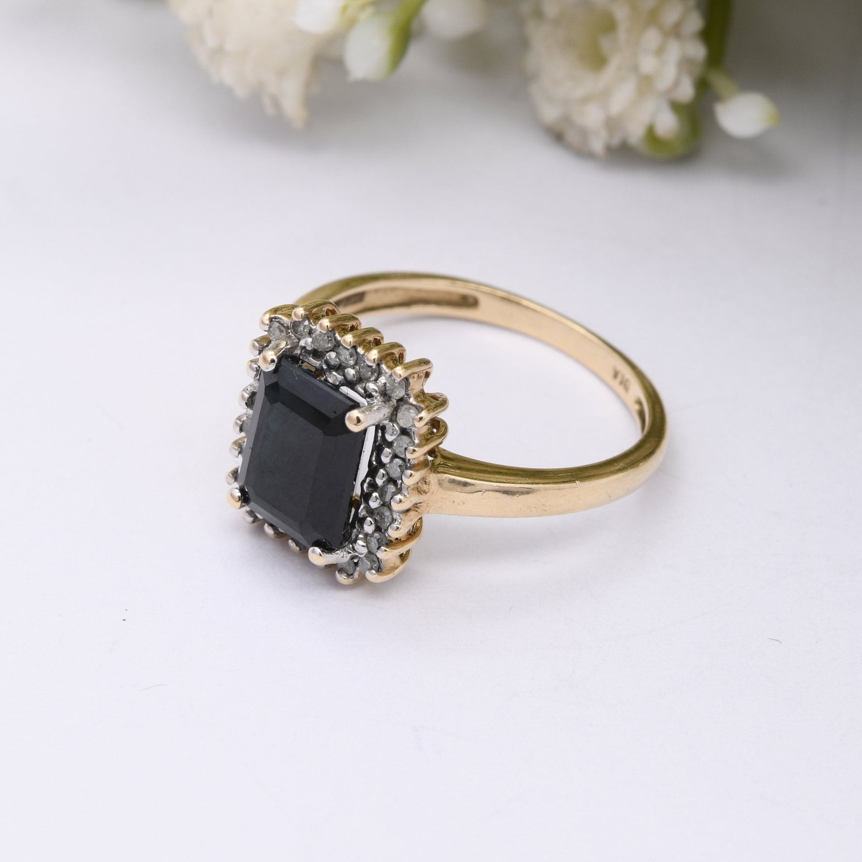 Vintage 9ct Gold Diamond Sapphire Ring