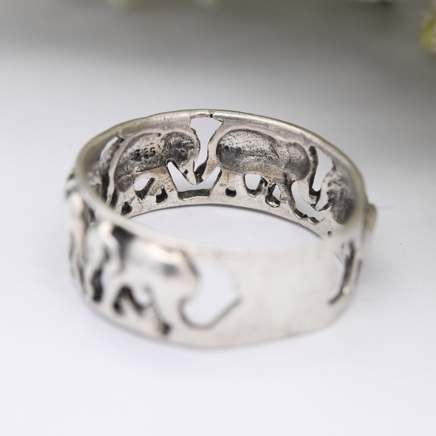 Vintage Sterling Silver Elephant Ring Openwork - Novelty Animal Jewellery | UK Size - U | US Size - 10