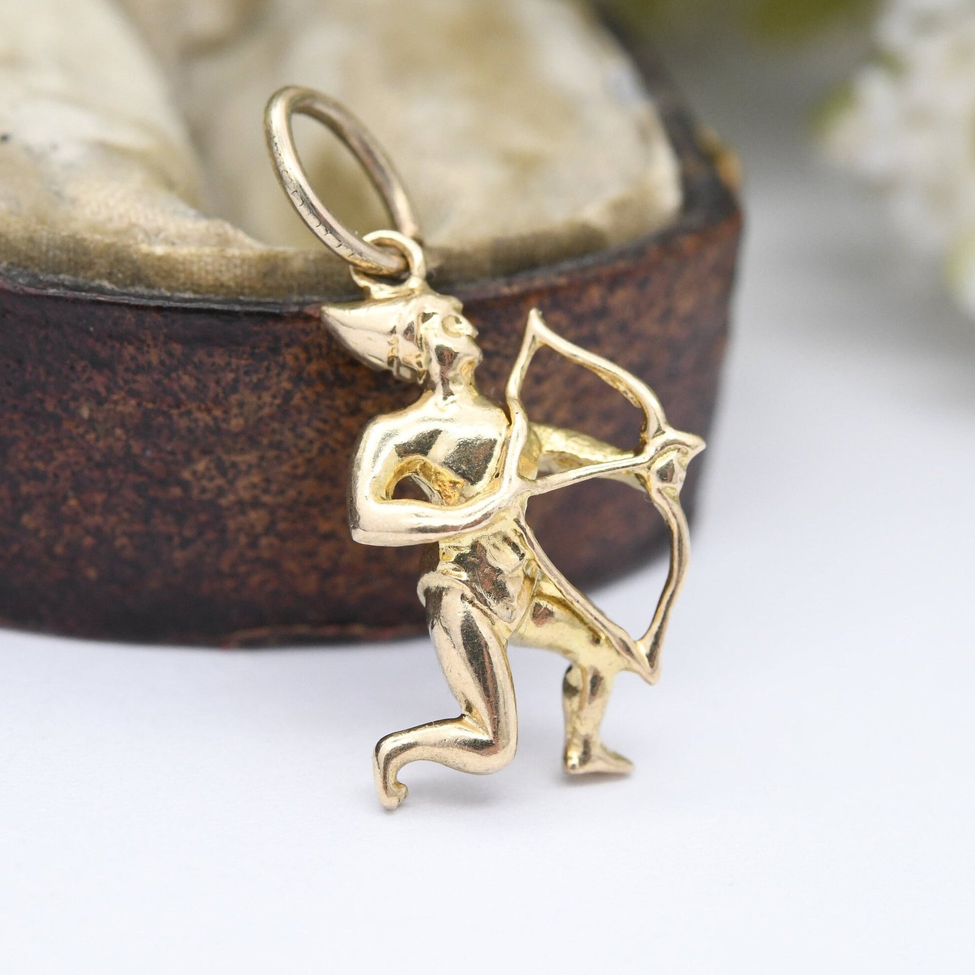 Vintage 9ct Gold Robin Hood Charm Pendant 1970s - Old English Folklore | Archer with a Bow | for Charm Bracelet Charm Necklace