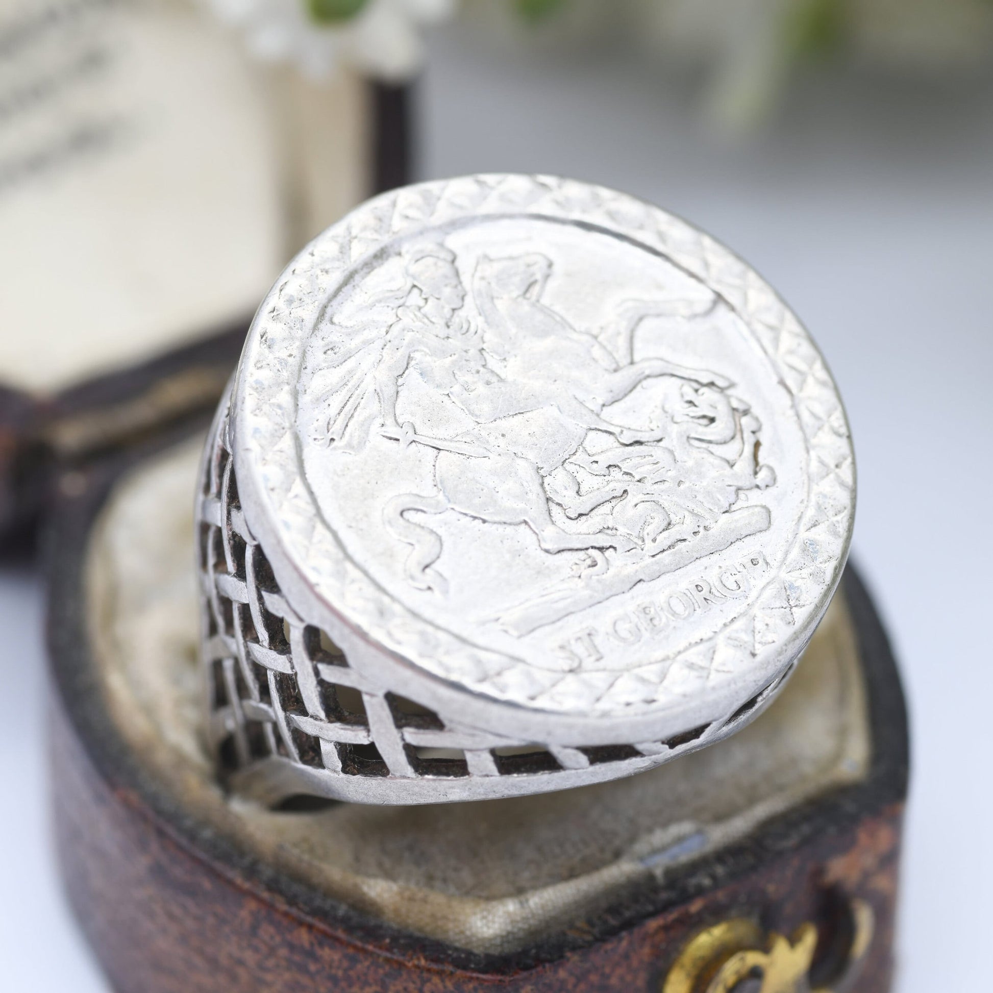 Vintage Sterling Silver Saint George and the Dragon Signet Ring 1949 - Chunky English Coin Jewellery | Large Size UK Size - W | US Size - 11