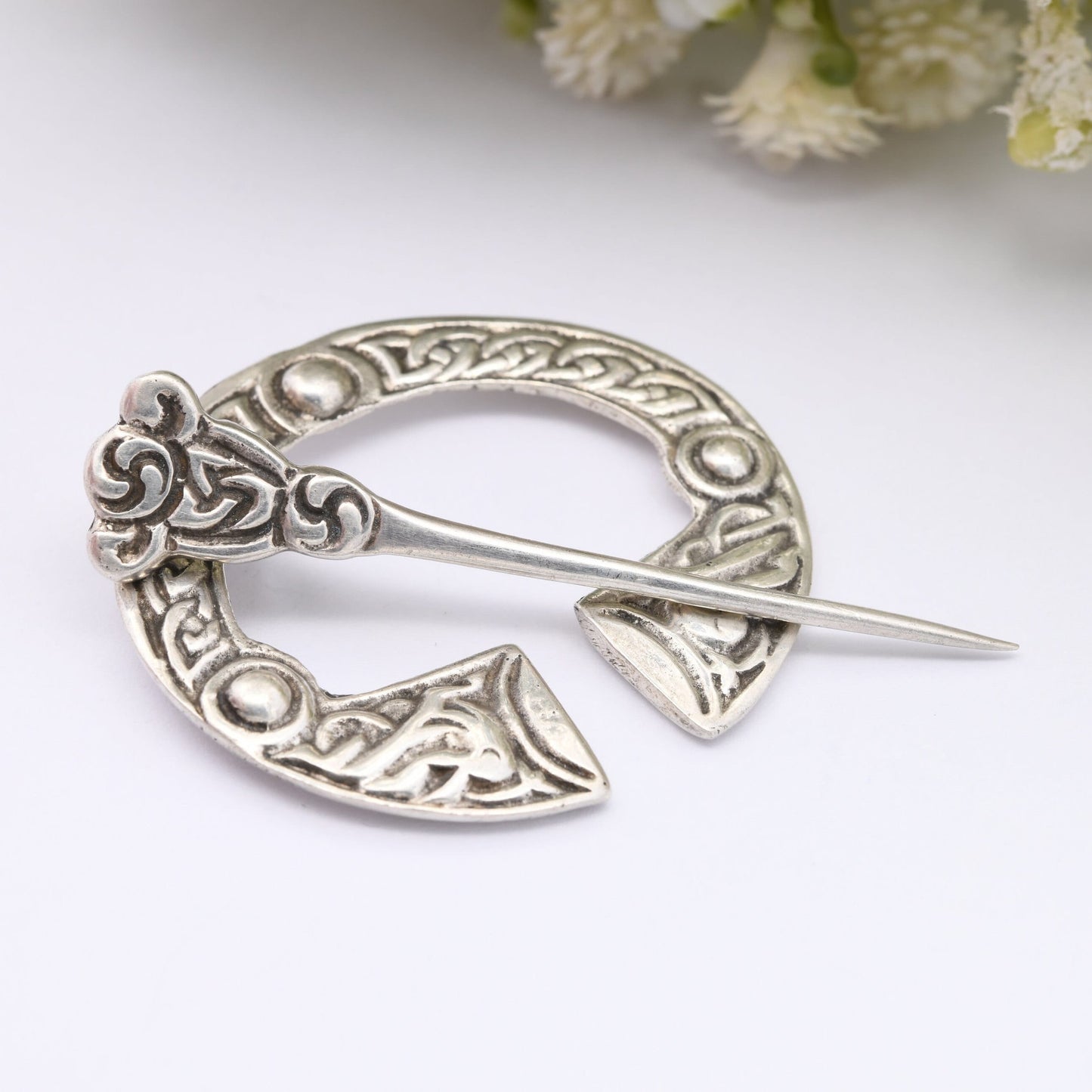 Vintage Scottish Sterling Silver Pennanular Brooch by Robert Allison Iona - Glasgow Hallmarks 1958 | Large Celtic Circle Brooch with Pin