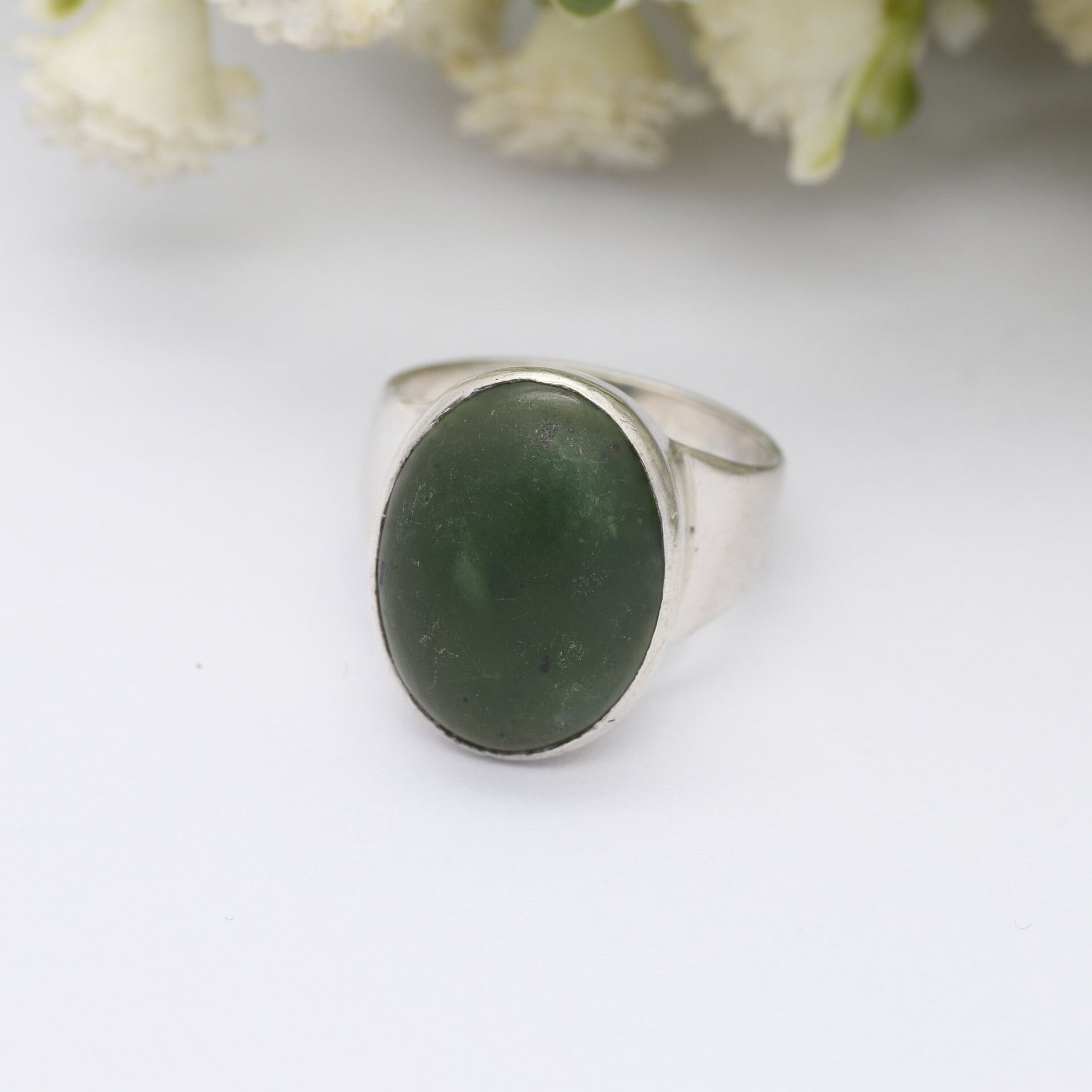 Vintage Sterling Silver Nephrite Jade Ring - Large Oval Cabochon Gemstone | Mid-Century Modernist Ring | UK Size - K | US Size - 5 1/4