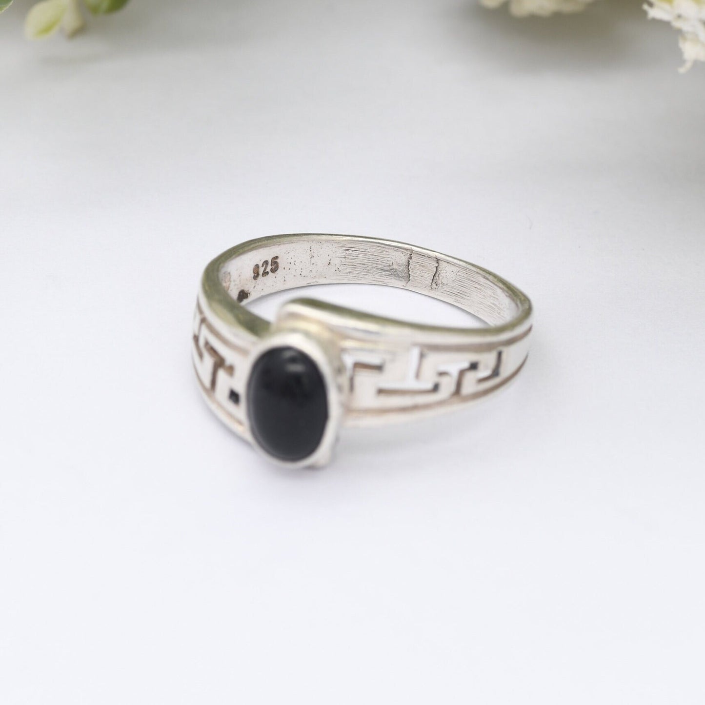 Vintage Sterling Silver Greek Key Onyx Ring - Openwork Meander Band | Unisex Minimal Silver Jewellery | UK Size - L | US Size - 5 3/4