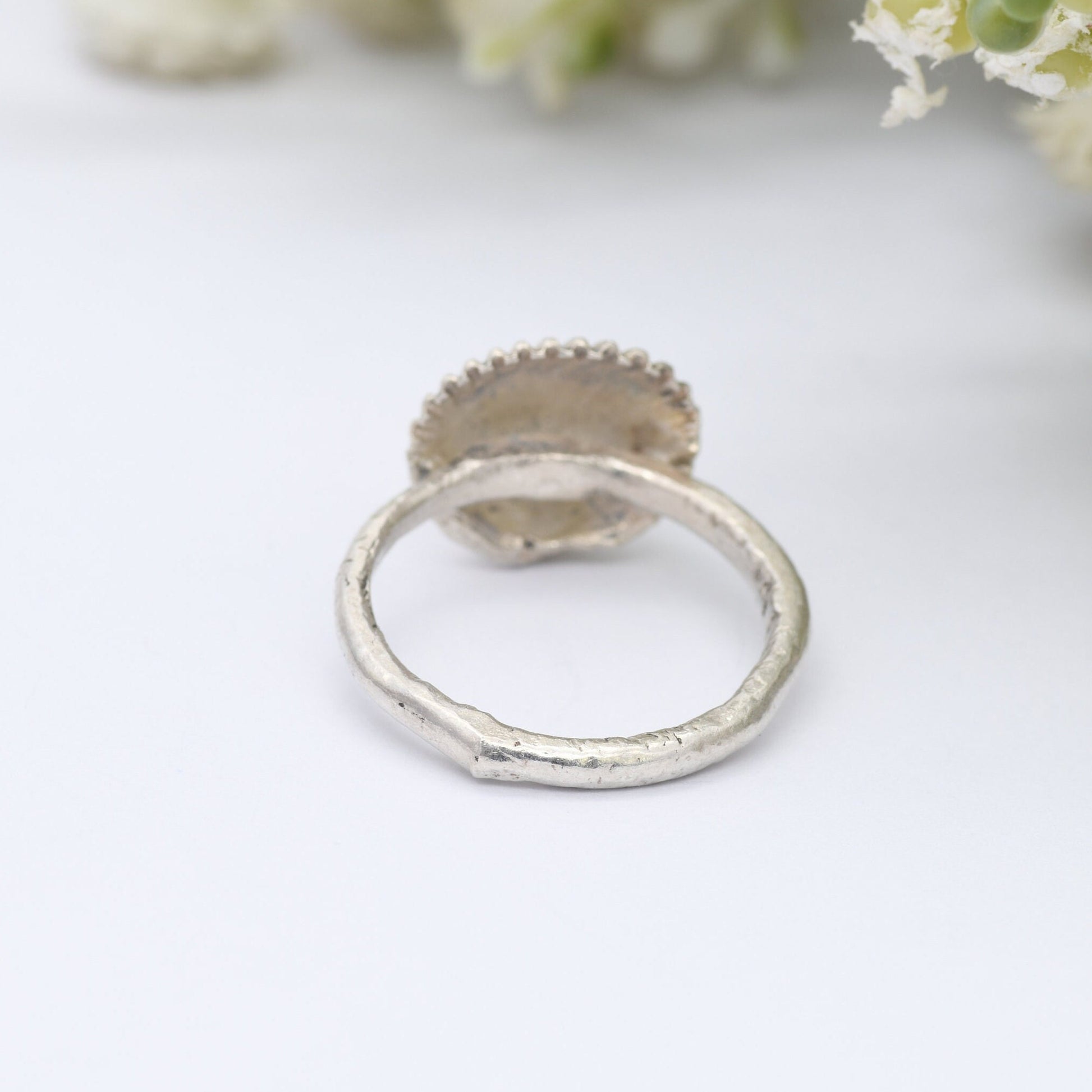 Vintage Sterling Silver Clam Shell Ring with Hand Formed Band - Seashell Jewellery | UK Size - L | US Size - 5 3/4