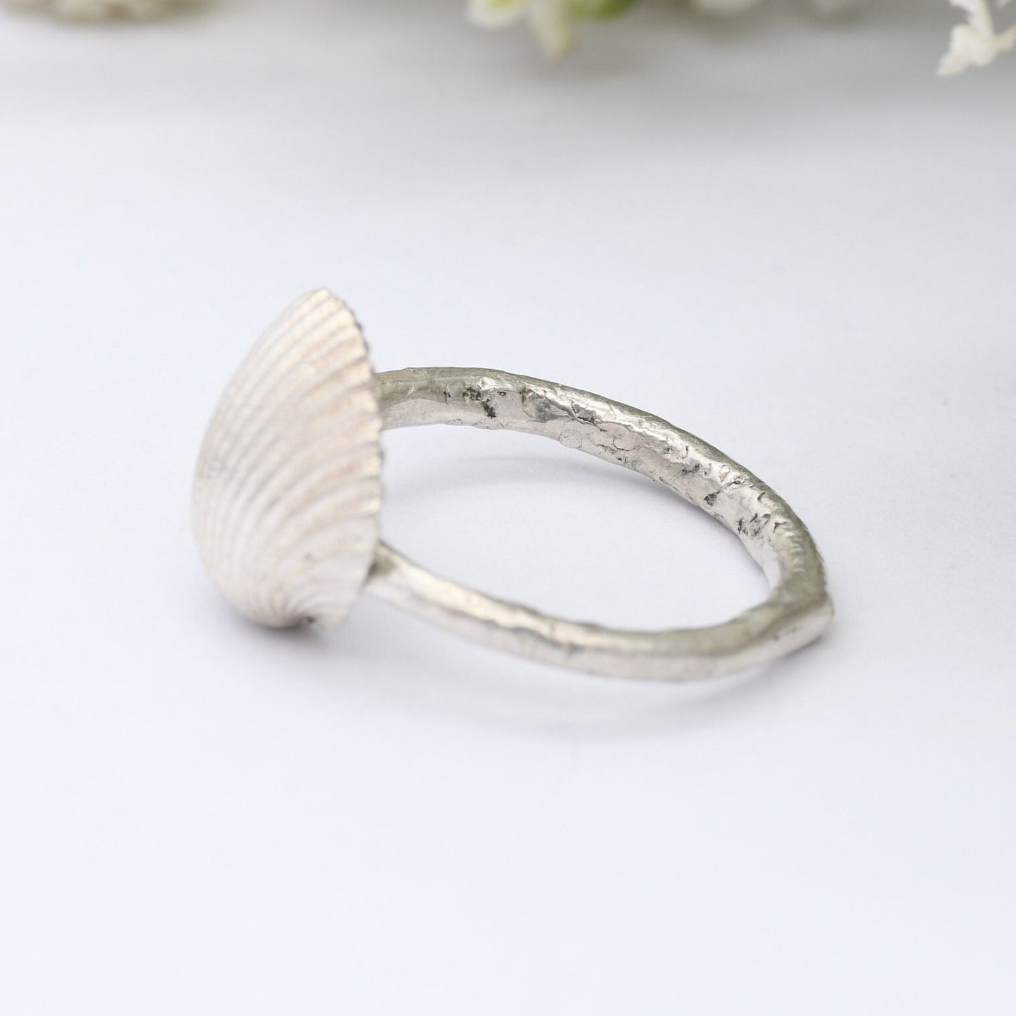 Vintage Sterling Silver Clam Shell Ring with Hand Formed Band - Seashell Jewellery | UK Size - L | US Size - 5 3/4