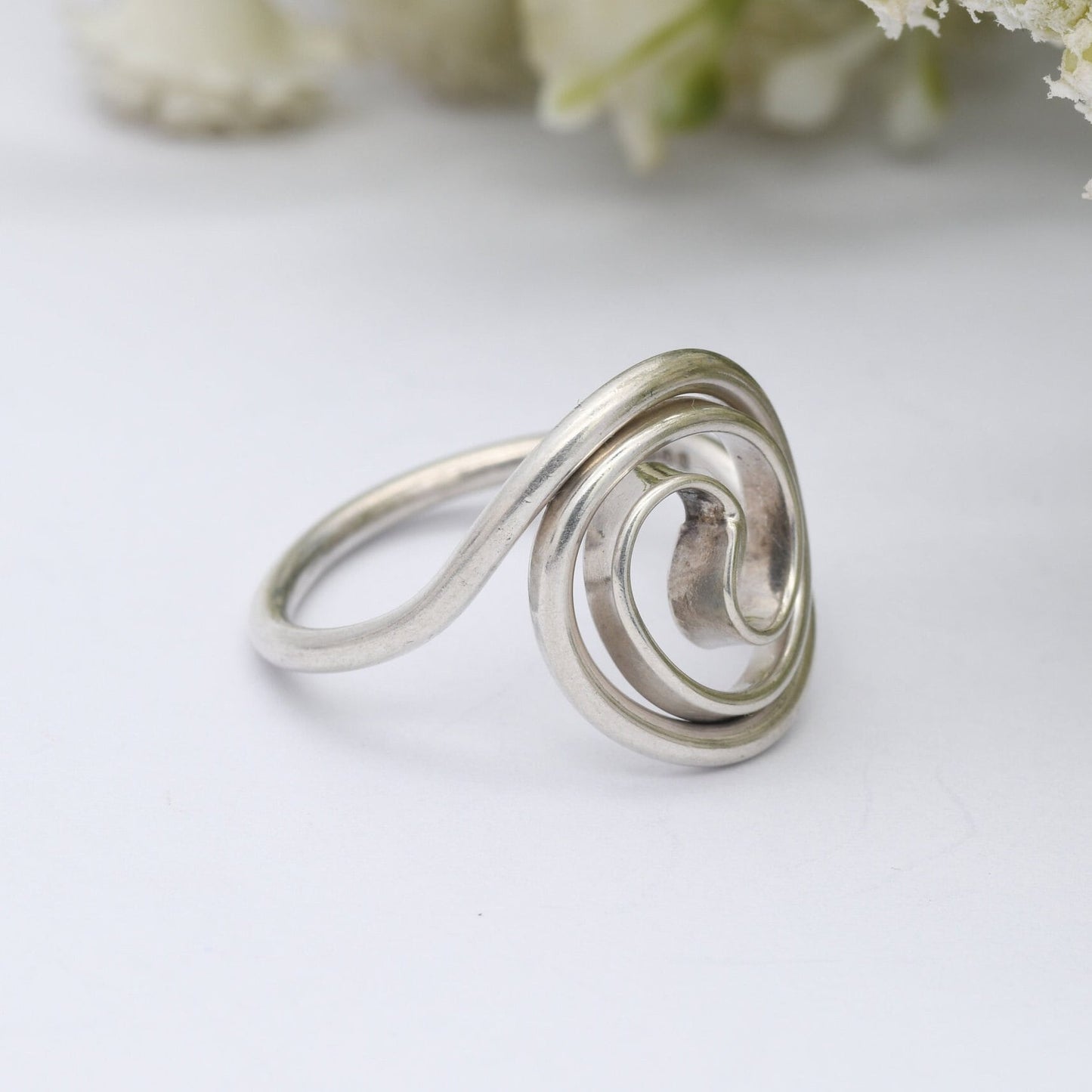 Vintage Sterling Silver Swirl Ring 1995 - Minimalist Everyday Silver Jewellery | UK Size - N 1/2 | US Size - 7