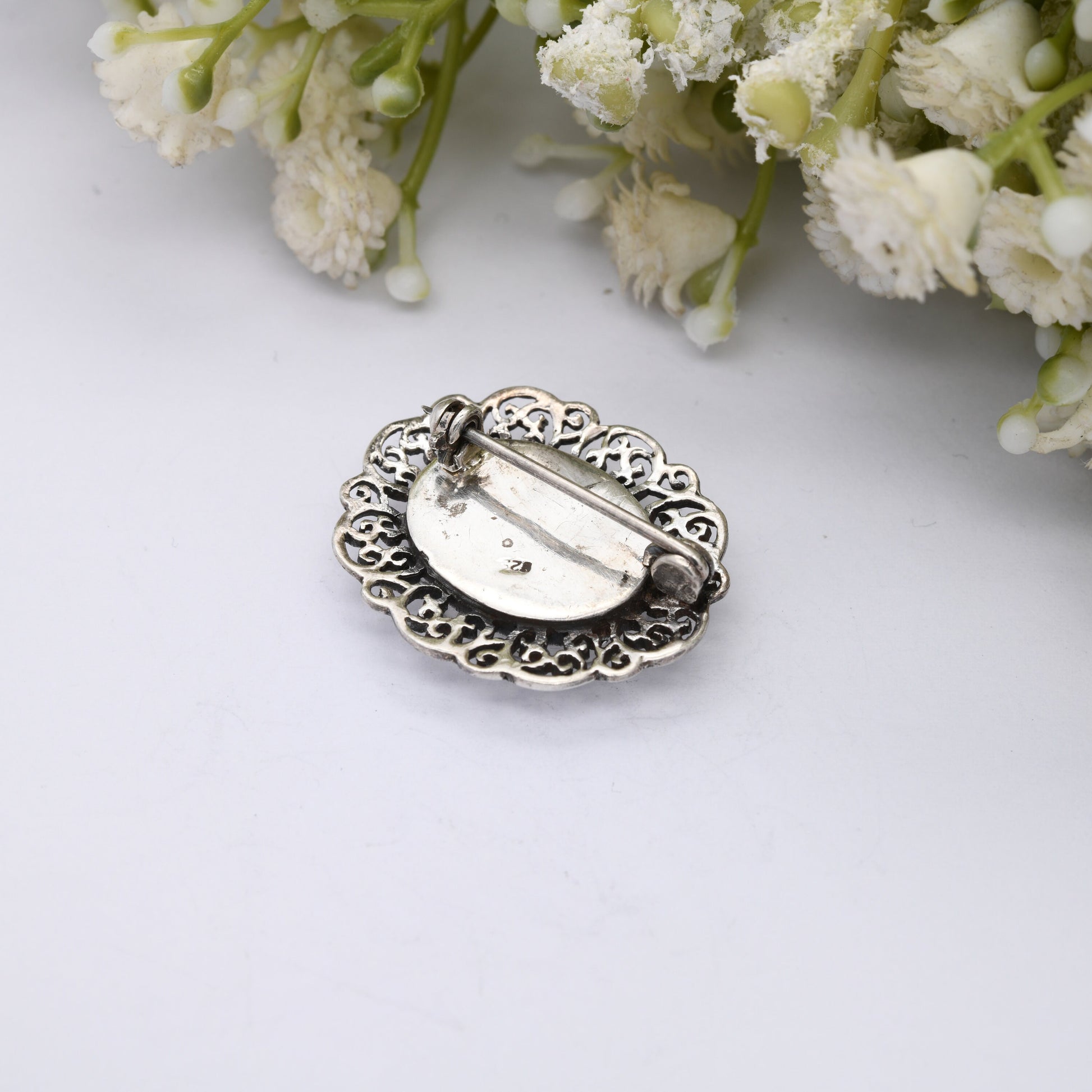 Vintage Sterling Silver Mother of Pearl Brooch - Ornate Scrolling Design | Oval Shape