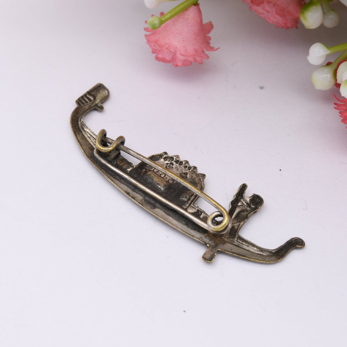 Vintage Gondola Brooch - Embossed Venice Souvenir | Gondolier | Gift for Travel Lover | Bar Brooch