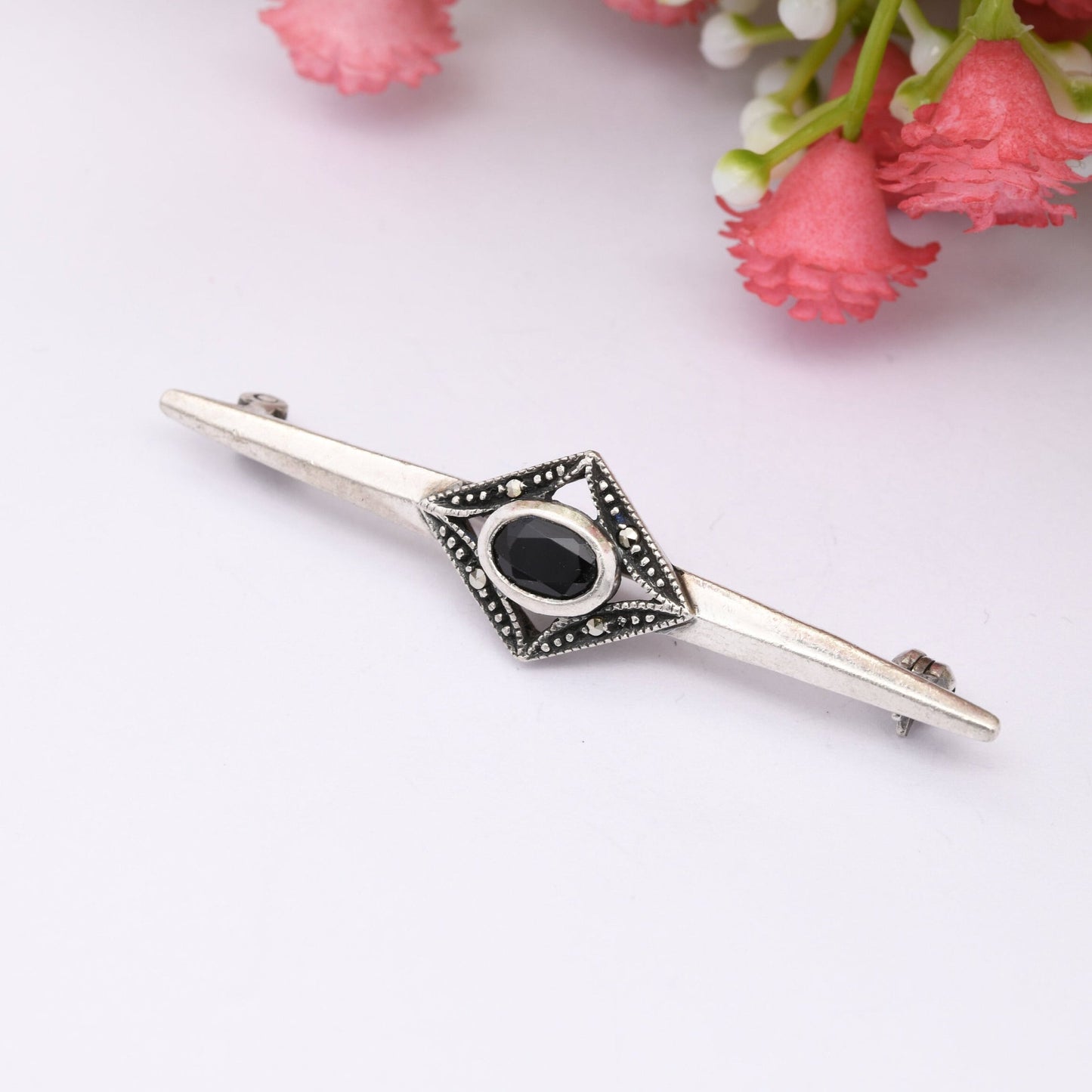 Vintage Sterling Silver Bar Brooch with Faceted Onyx and Marcasite - Art Deco Style